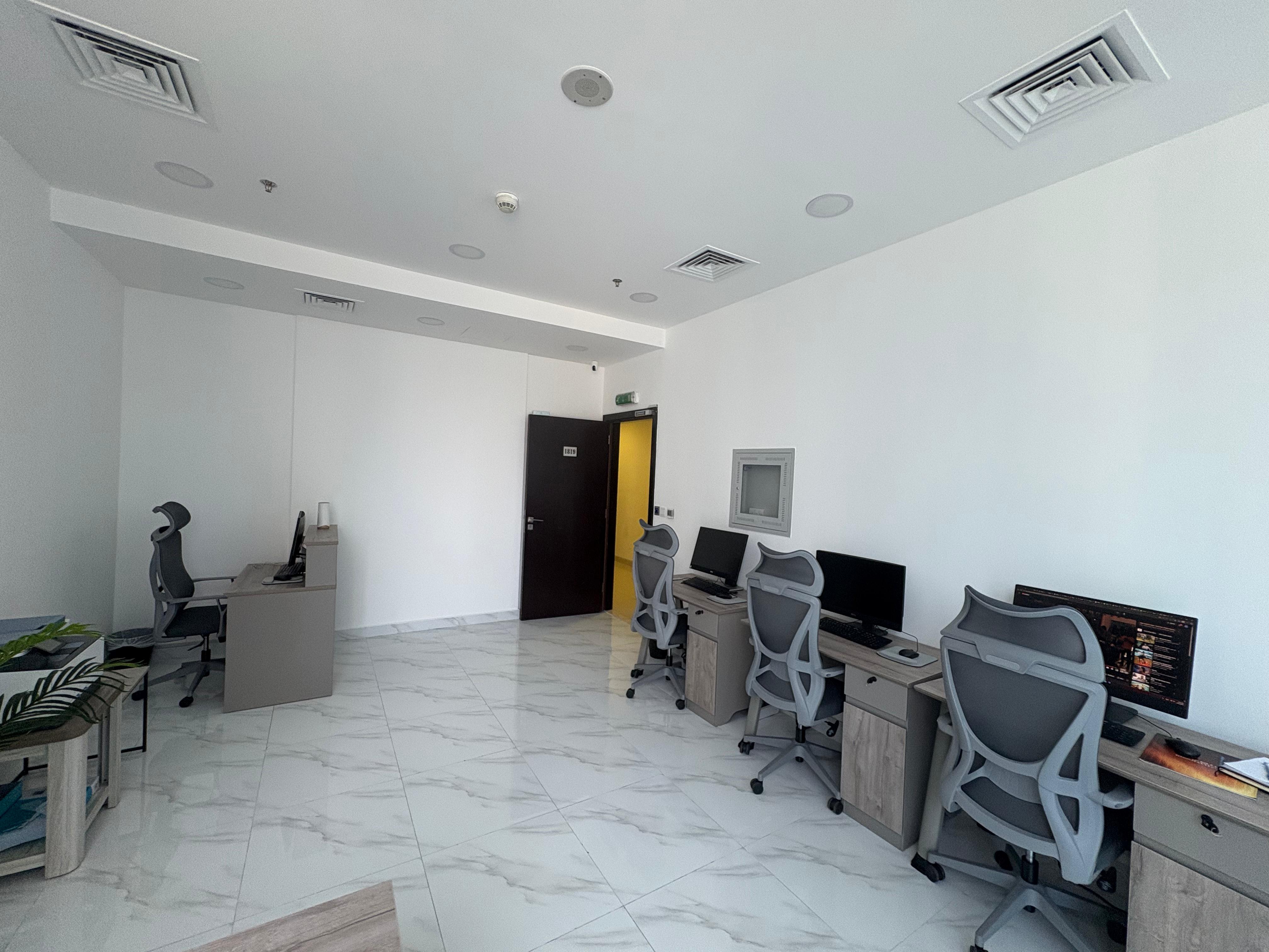 Office for Sale | Rented | Ideal for Investors