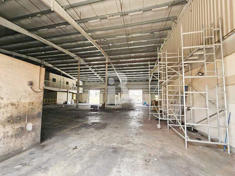640 sqm | Spacious Warehouse for Lease| Mezzanine