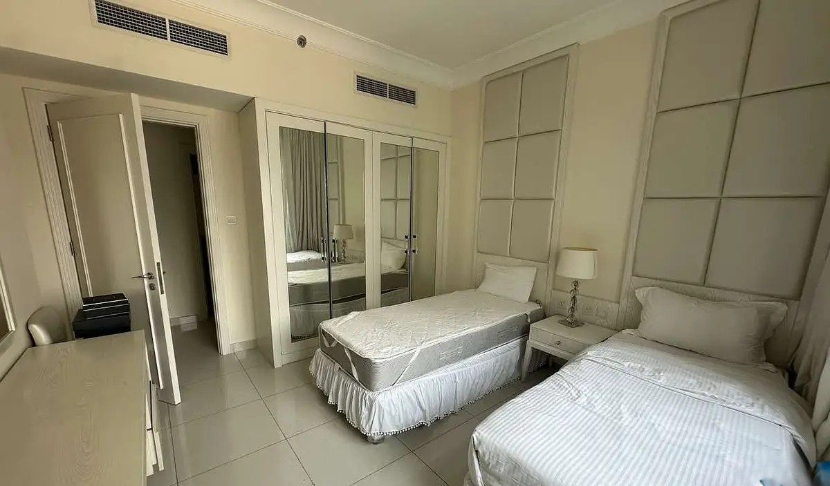 STYLISH 2BR | VACANT | PRIME LOCATION | NO AGENTS