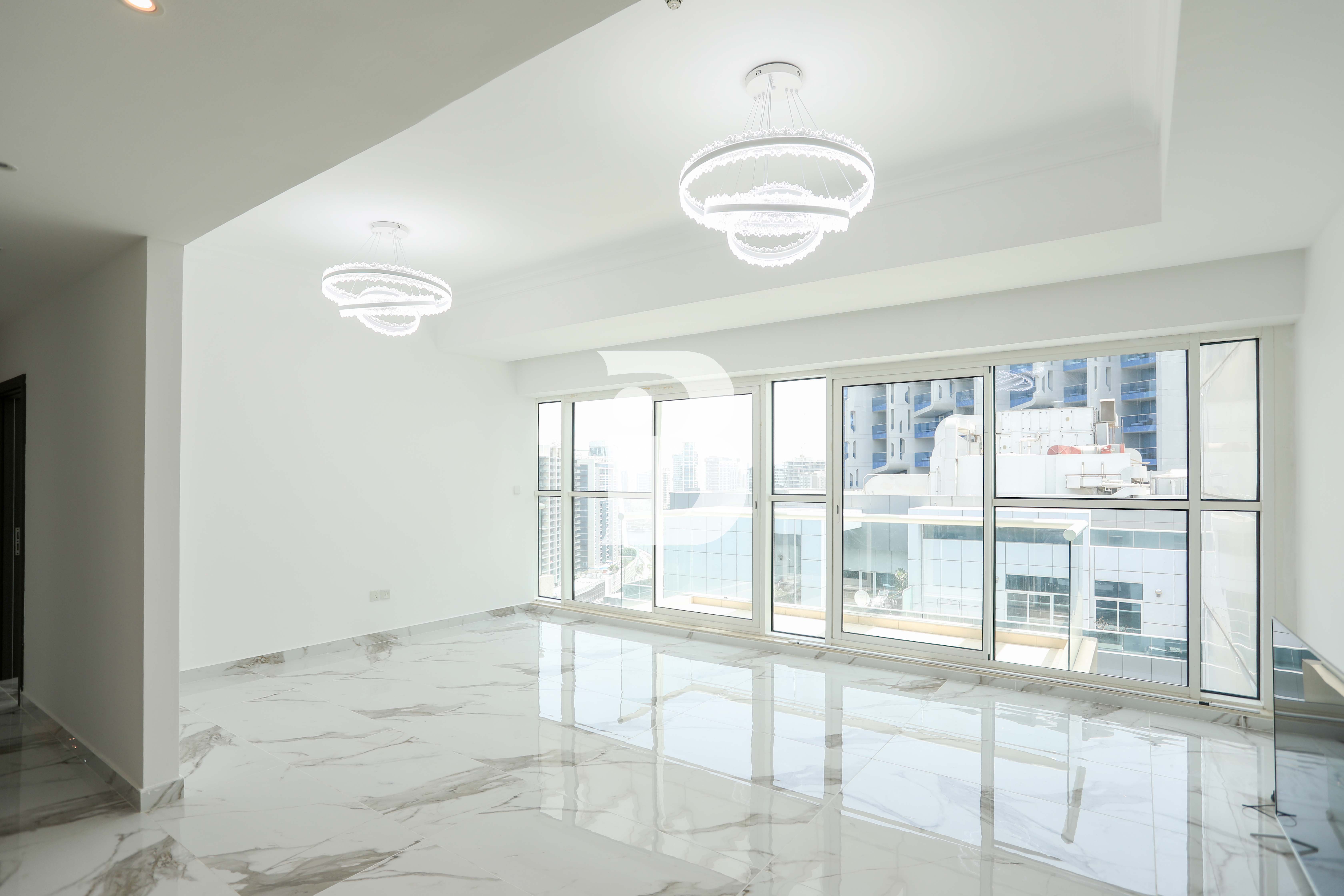 RENOVATED | SPACIOUS | HIGH FLOOR