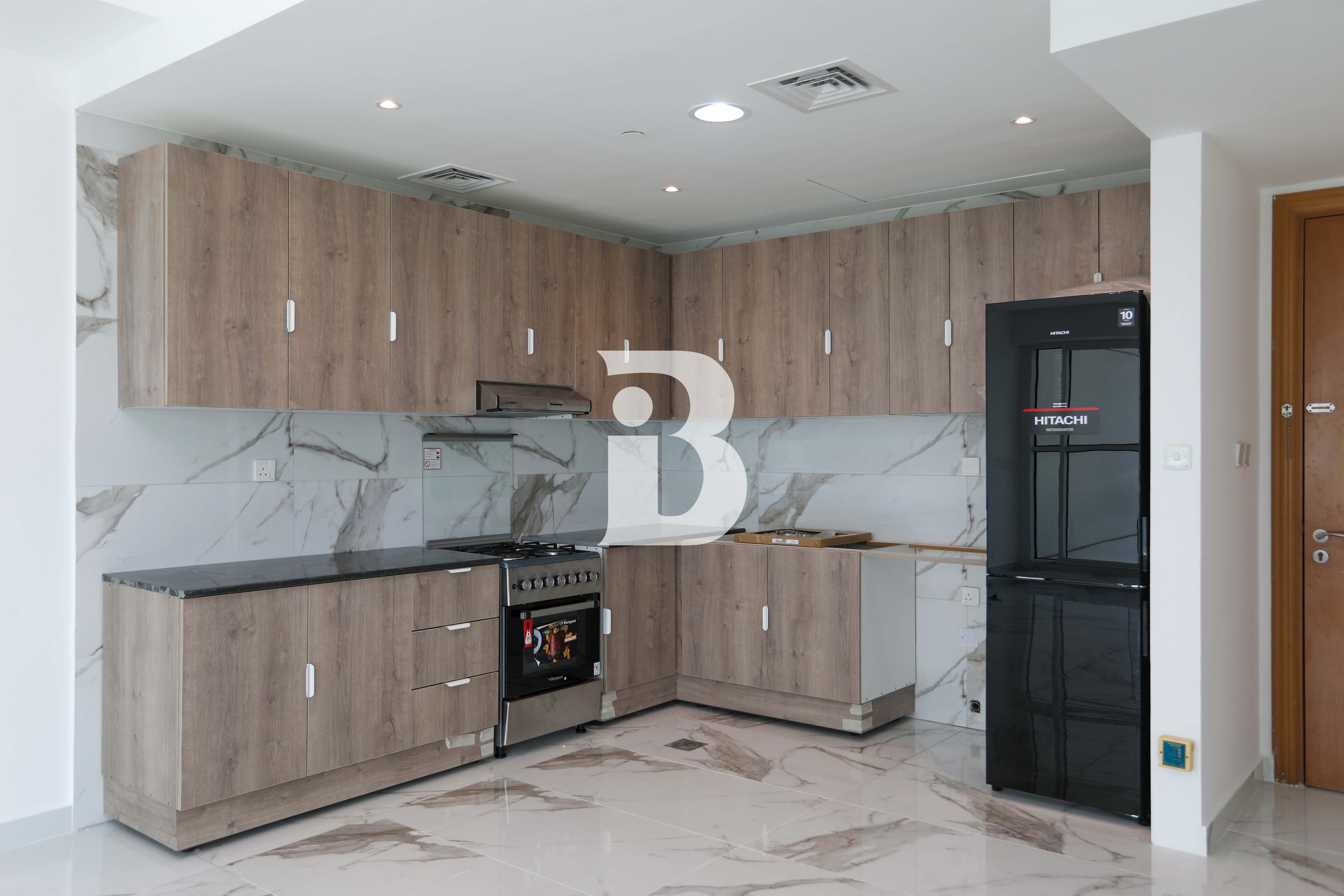 RENOVATED | SPACIOUS | HIGH FLOOR