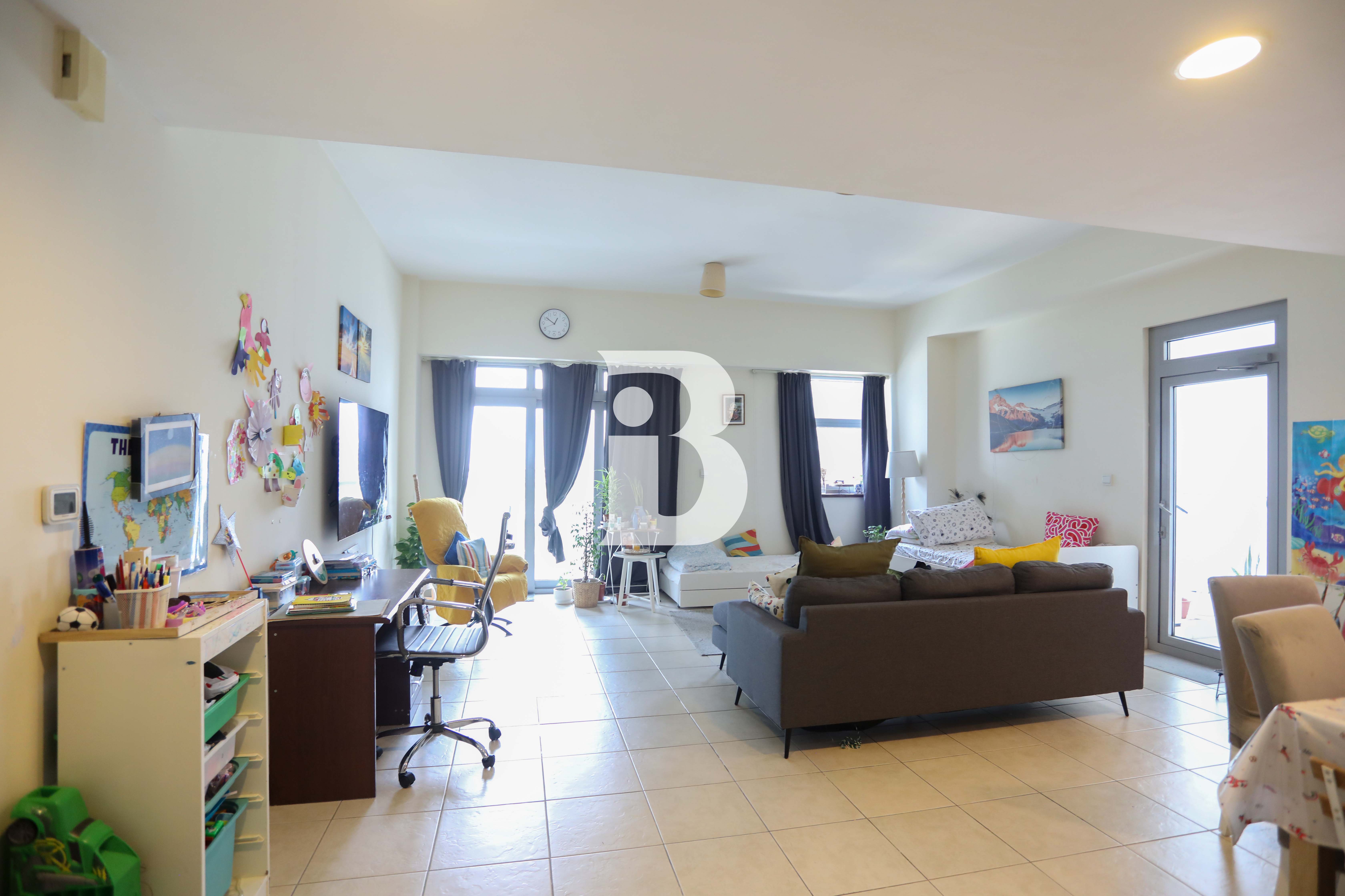BURJ VIEW I VASTU I LARGE LAYOUT