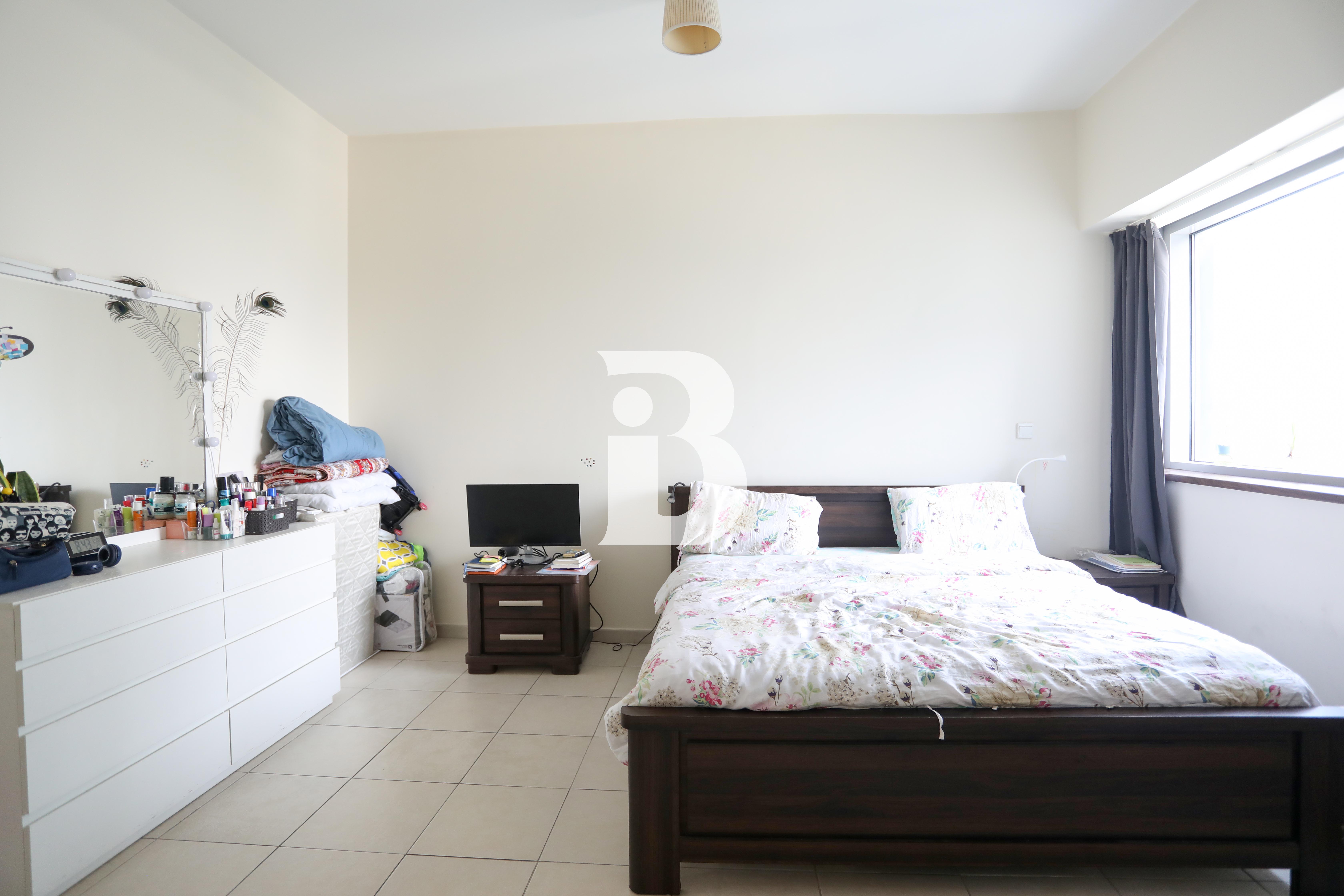 BURJ VIEW I VASTU I LARGE LAYOUT