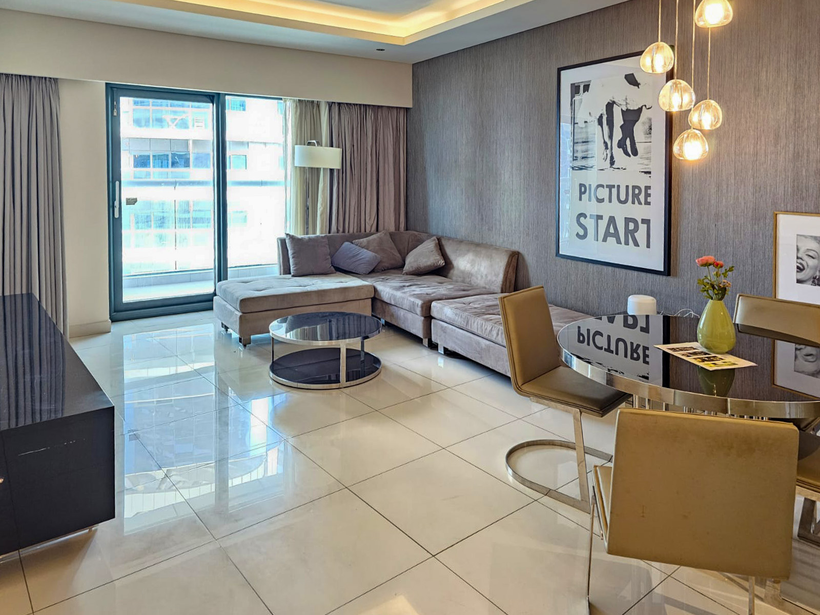 HIGHT FLOOR | READDY TO MOVE | FULLY FURNISHED
