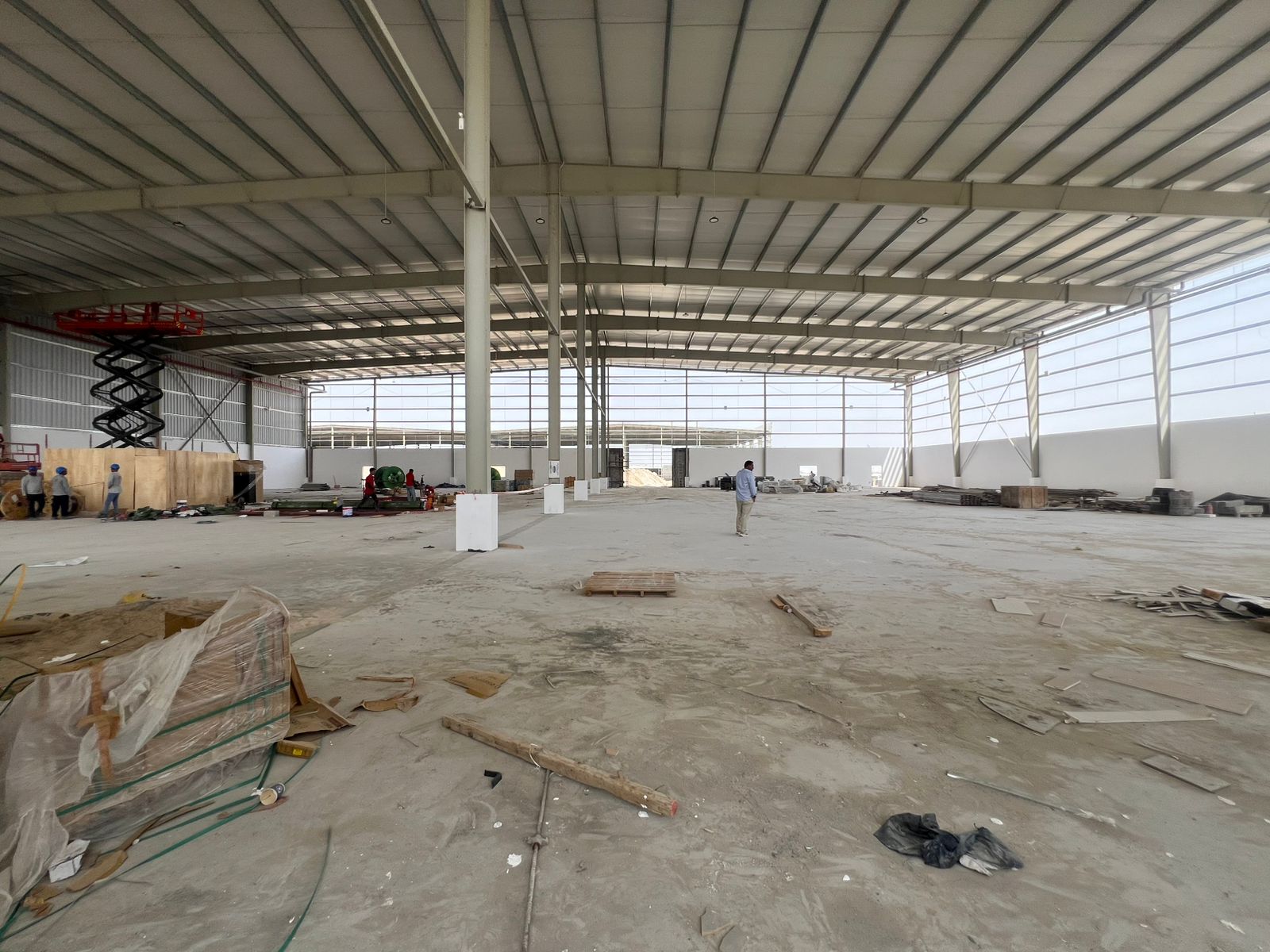 1000 KW 34340 Sqft Brand New Warehouse in DIC