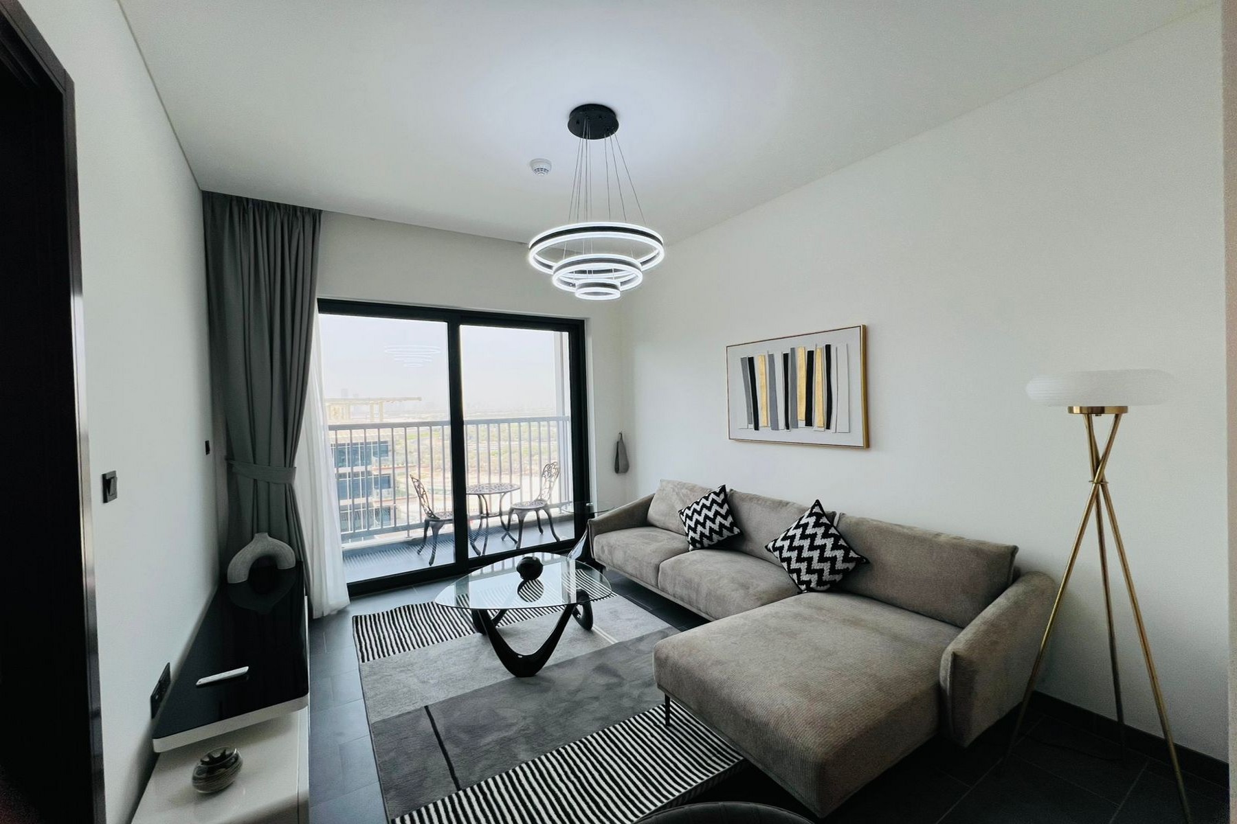 Furnished 1BR + 2 Bath | Modern Living