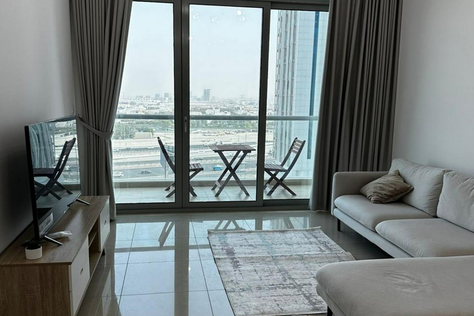 PRIME LOCATION | VACANT | CANAL WALK | NO AGENTS