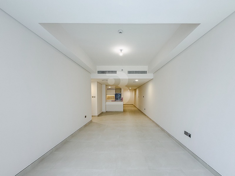 Brand New |Huge Layout | W/ Maids rm. |Corner Unit