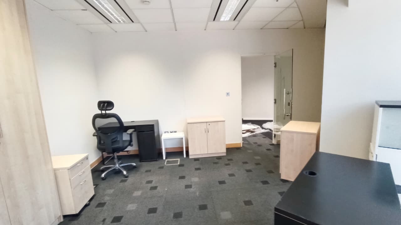Fully Fitted | Near Metro | SZR Views