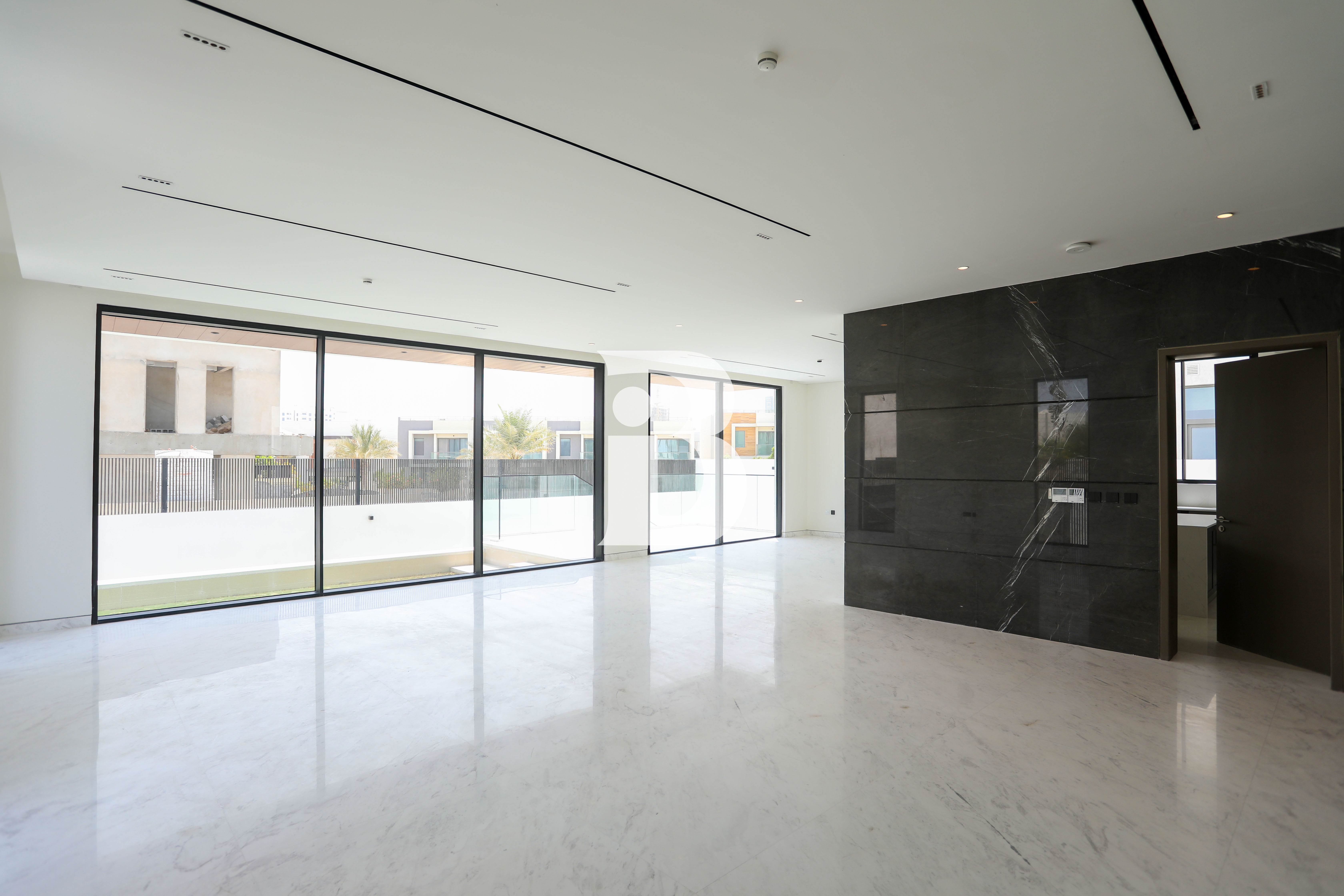 Roof Access | 3 cars covered parking