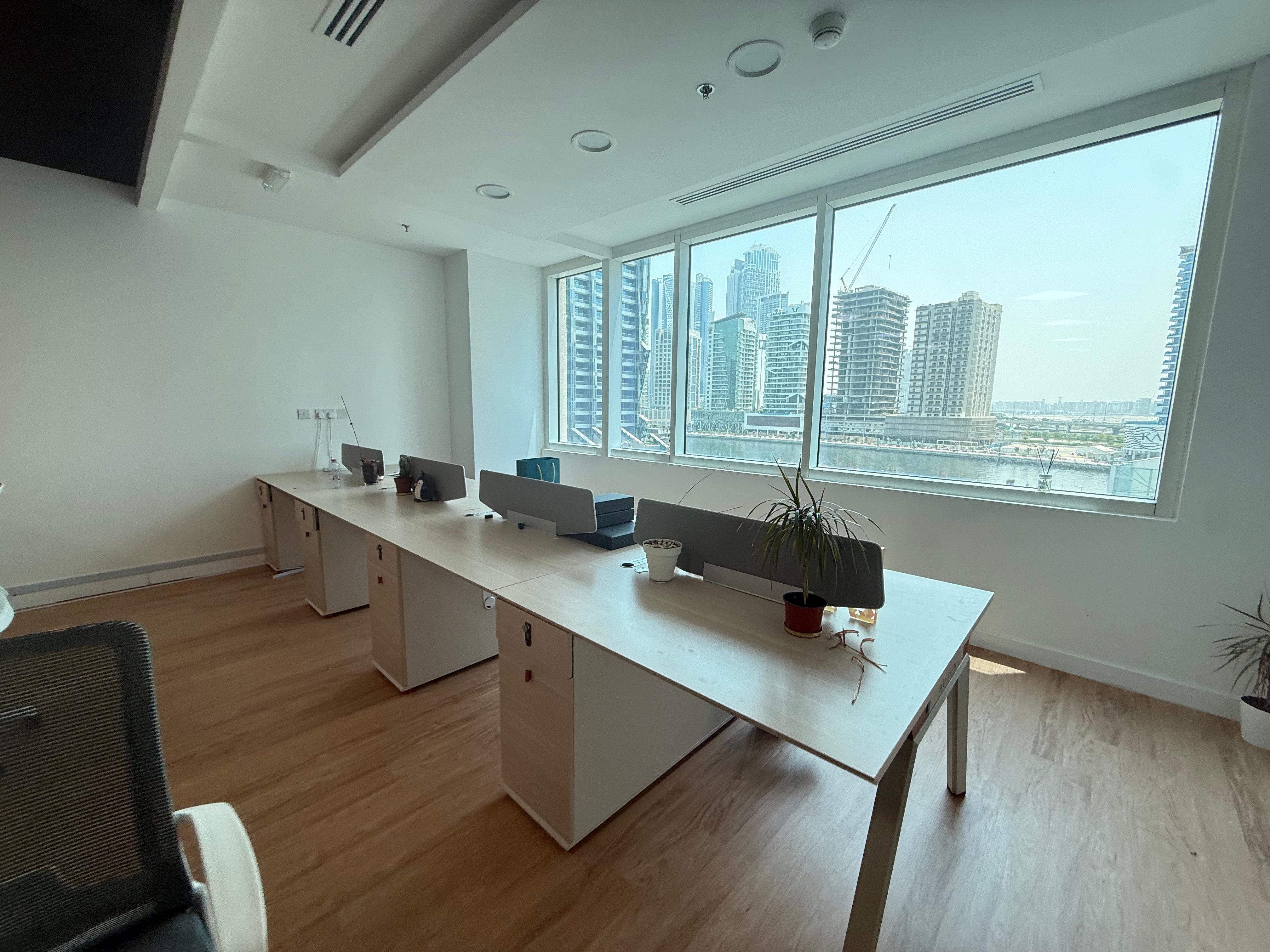 VACANT | FITTED | CANAL VIEW | OPEN LAYOUT