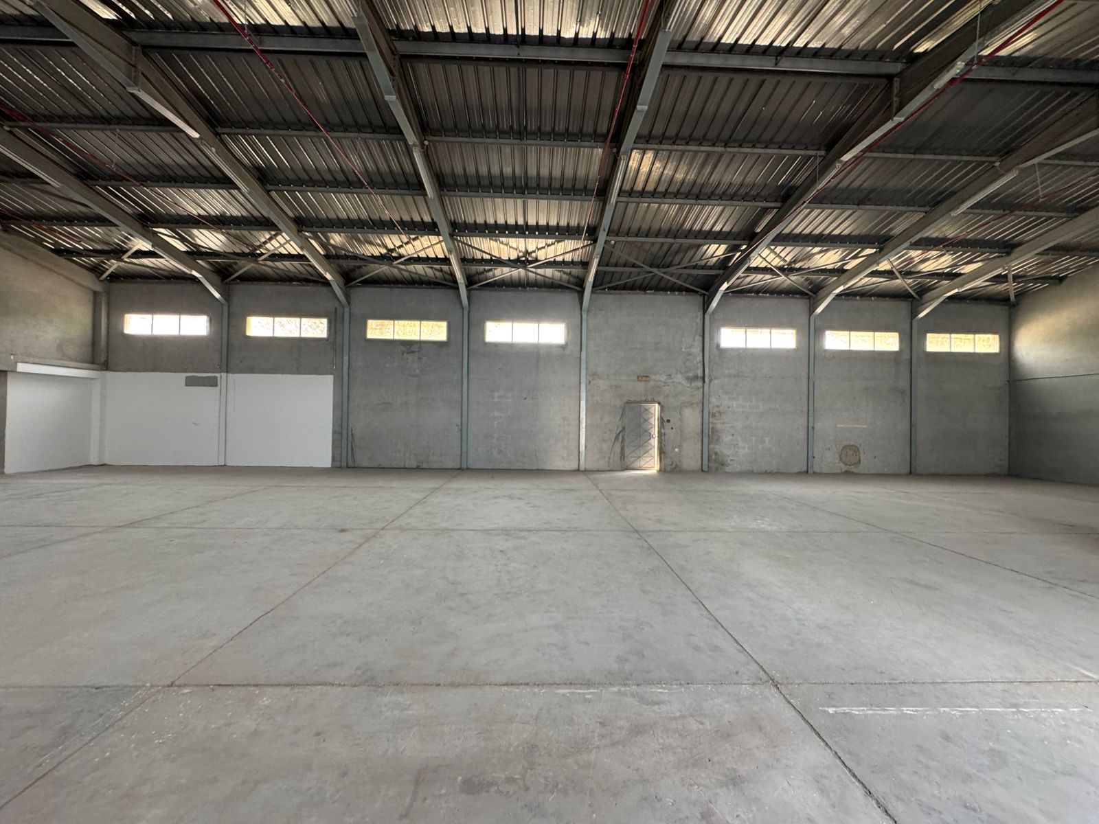 Spacious Warehouse |Easy Access | Vacant