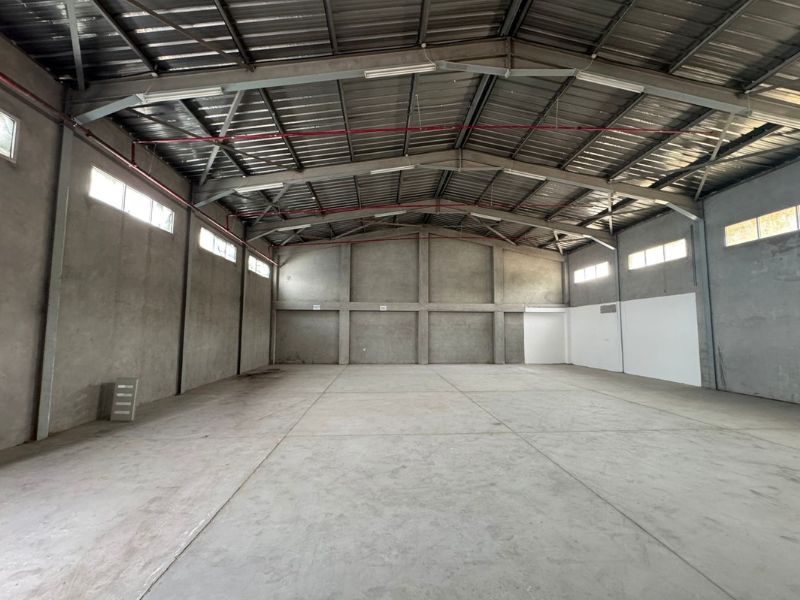 Spacious Warehouse |Easy Access | Vacant