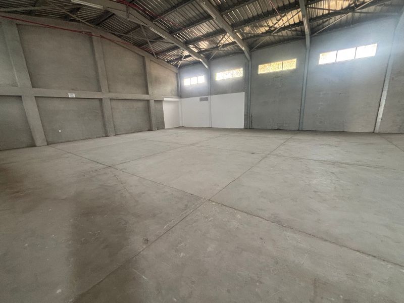 Spacious Warehouse |Easy Access | Vacant