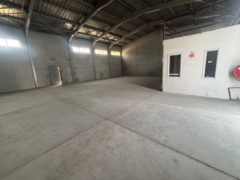 Spacious Warehouse |Easy Access | Vacant
