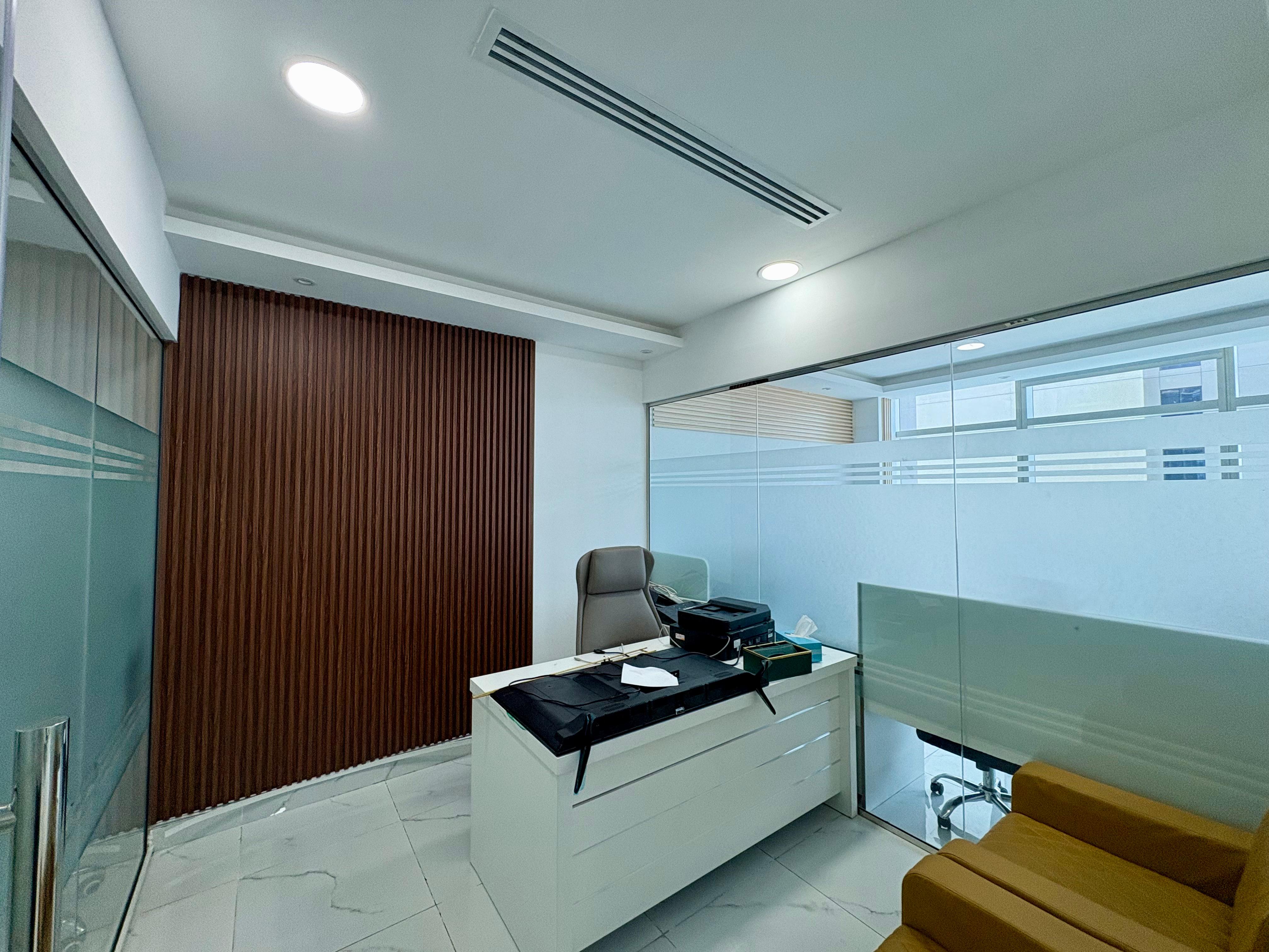 Prime Office | Unfurnished | Metro Connectivity