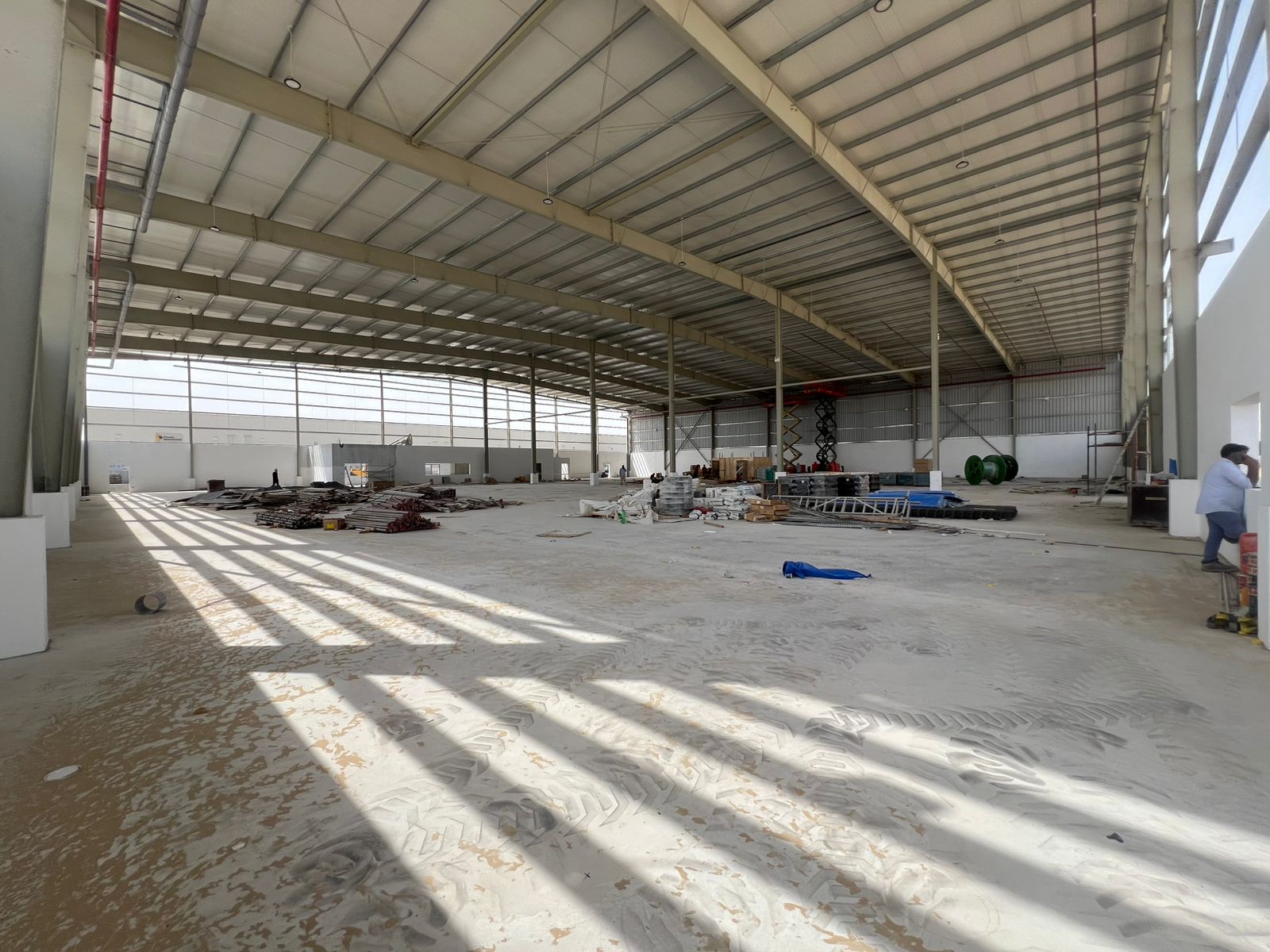 3000 KW 112850 Sqft Brand New Warehouse in DIC