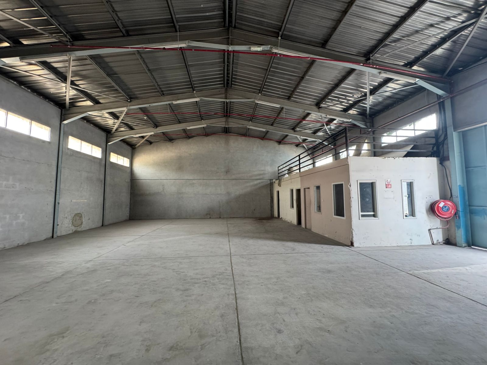 EASY ACCESS |WELL MAINTAINED |PERFECT FOR STORAGE
