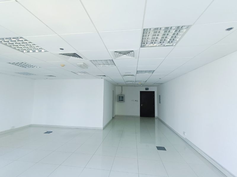 Low Traffic | Canal View | Organized Office