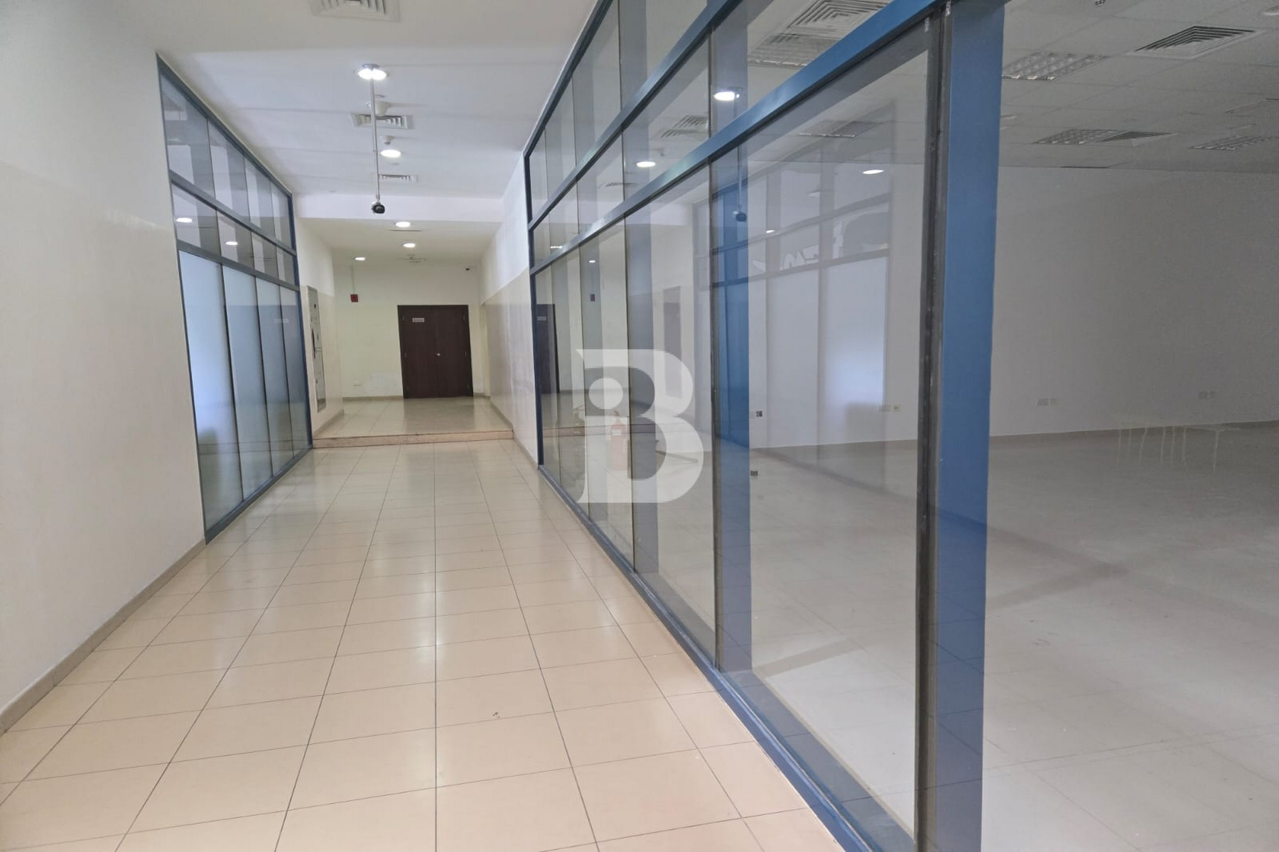 PRIME LOCATION | INSIDE BUILDING | NEAR METRO