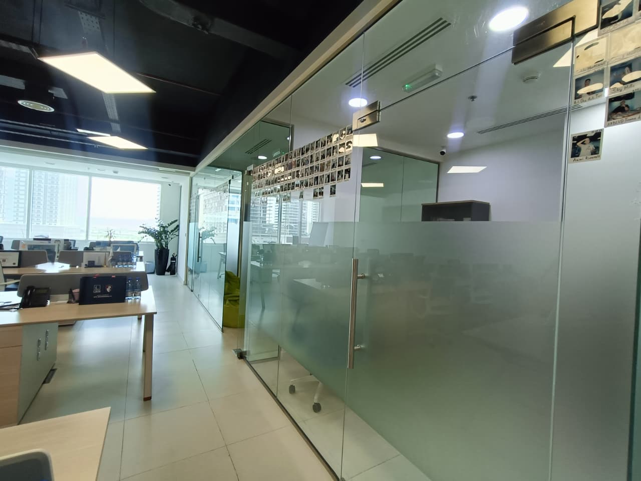 Furnished Office | 30% Less Traffic