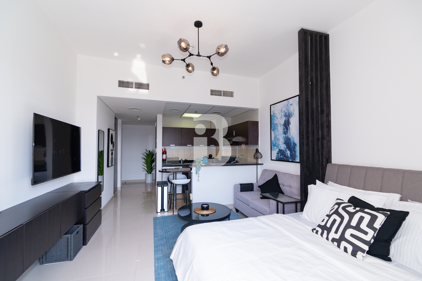 Vacant | Furnished Studio | Golf Course View