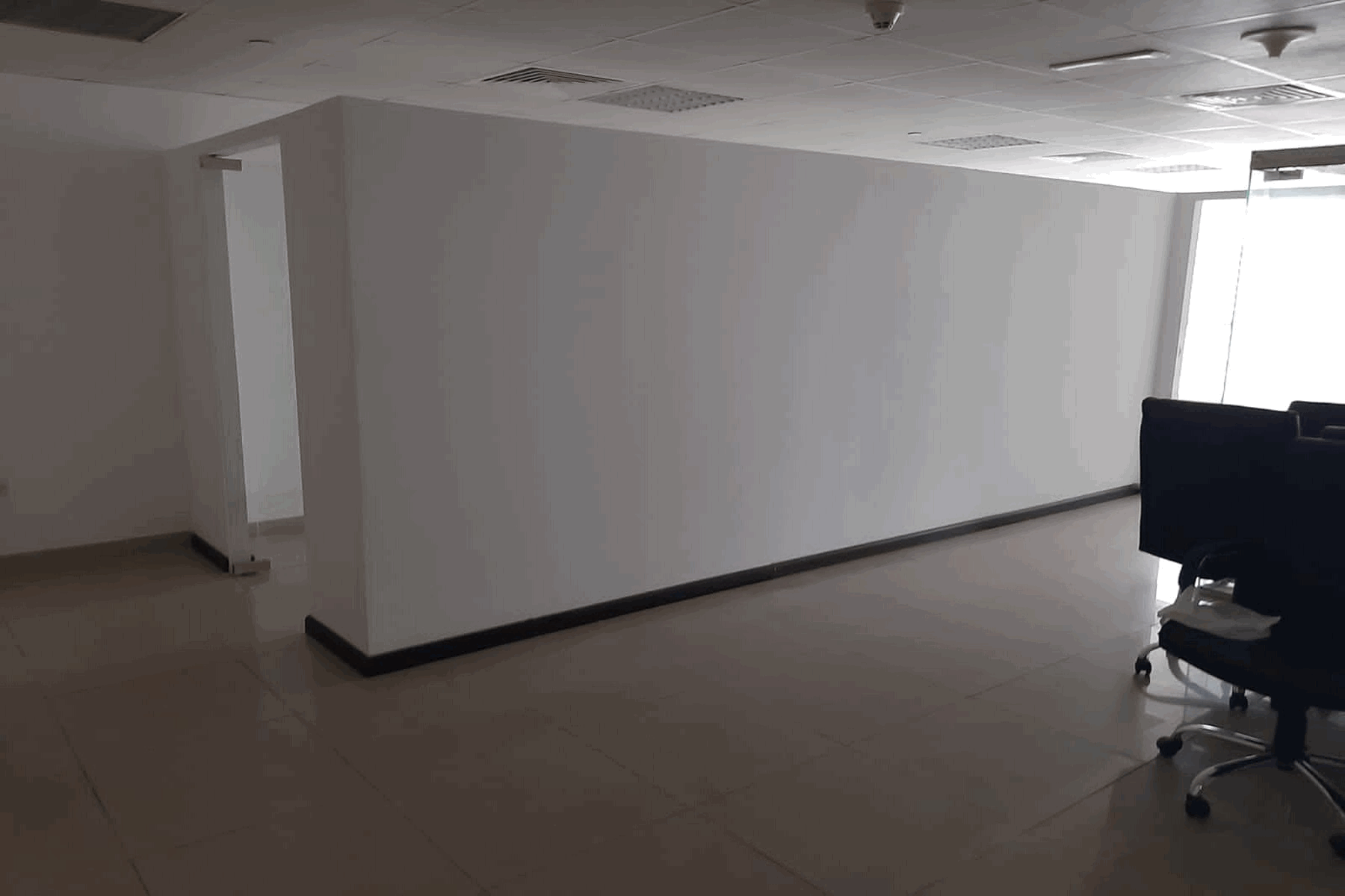 Near Metro | High Floor | Well Partitioned