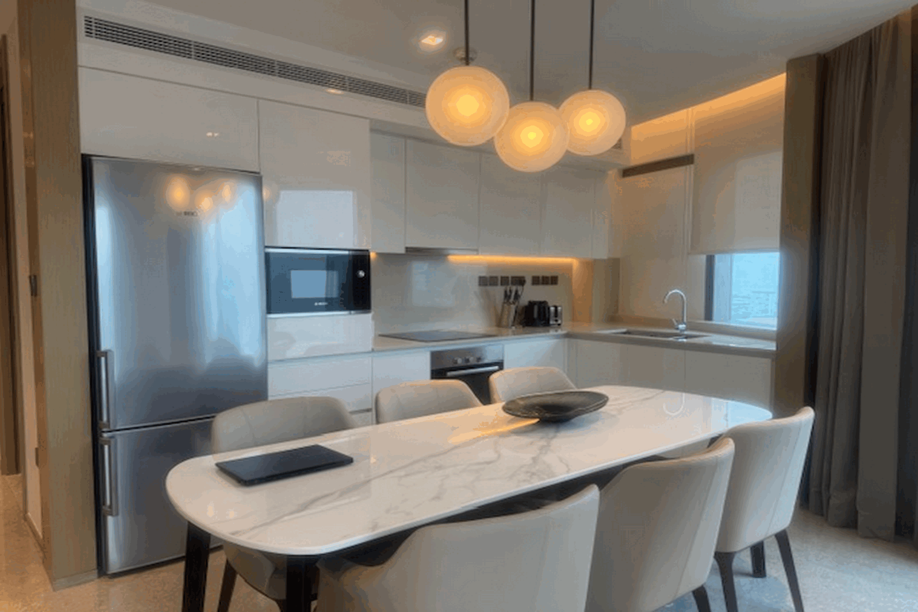 LUXURIOUS AMENITIES | HIGH FLOOR | BRIGHT LAYOUT