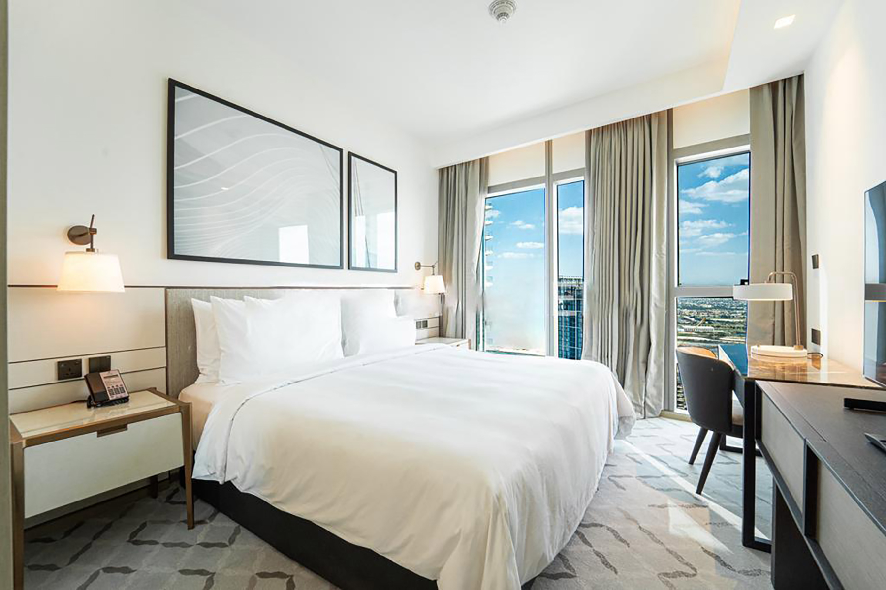 STUNNING CREEK VIEW | HIGH FLOOR | LUXURIOUS