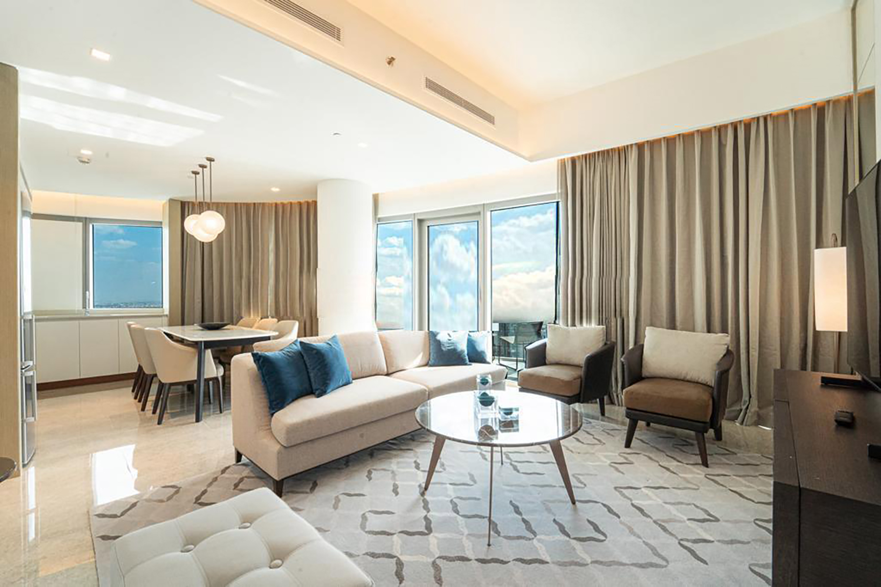 STUNNING CREEK VIEW | HIGH FLOOR | LUXURIOUS