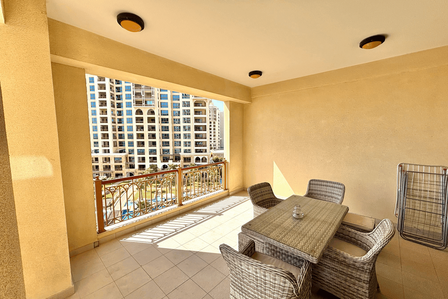 SUNSET VIEW | FURNISHED UNIT | HIGH FLOOR