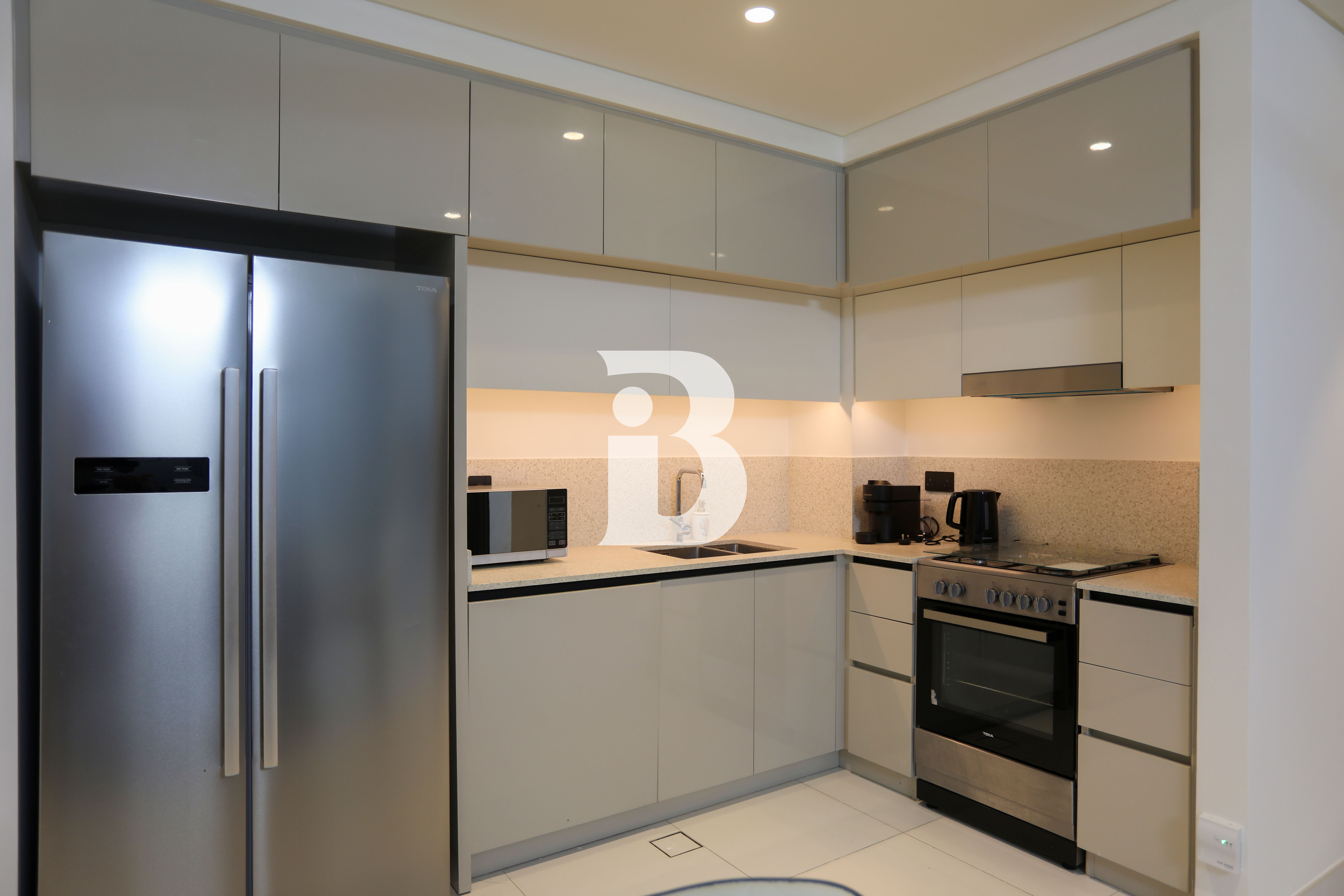 DUBAI SKYLINE VIEW | FULLY FURNISHED | PRIME AREA