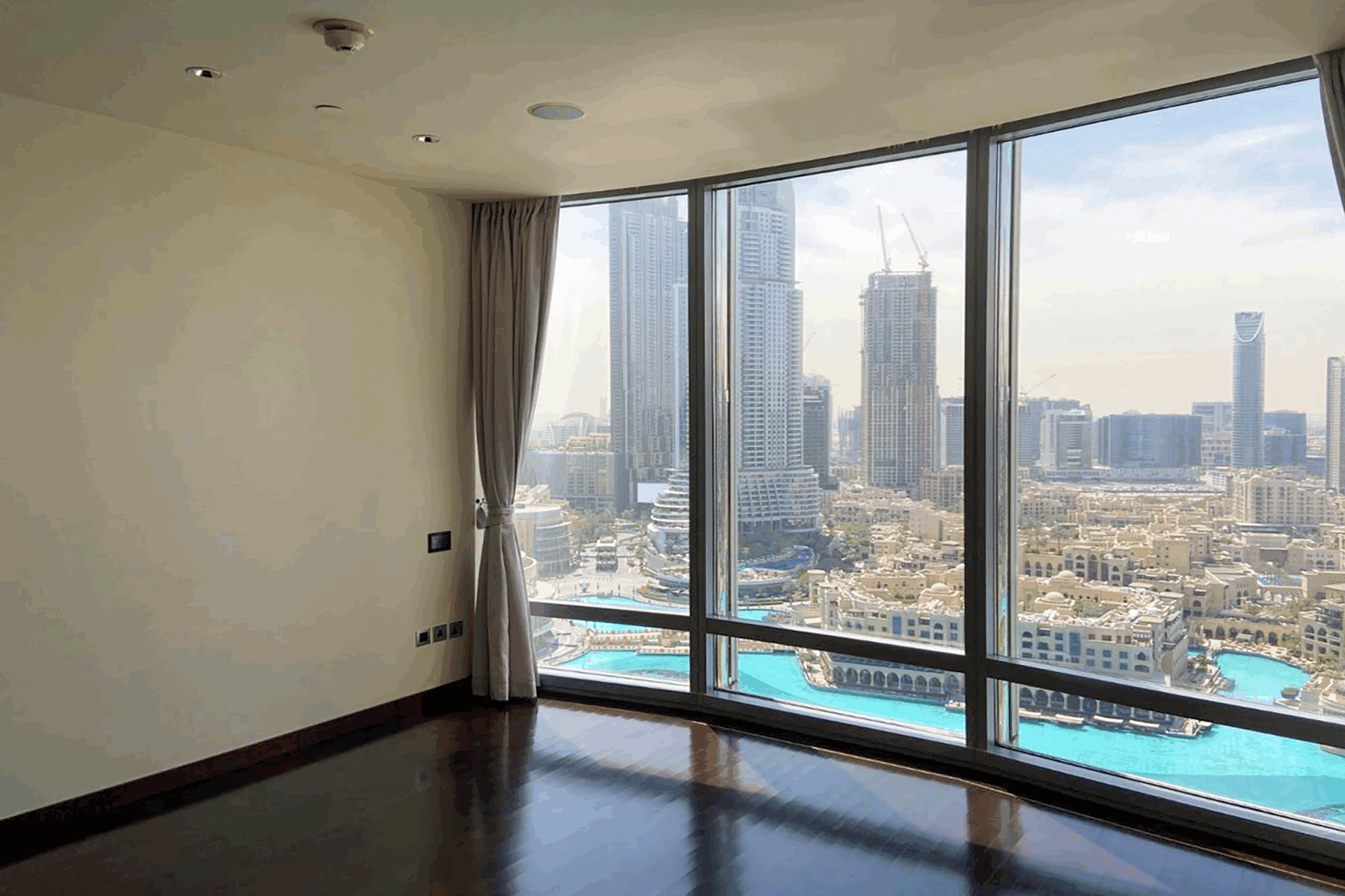 ICONIC | LUXURY AMENITIES | FOUNTAIN SKYLINE VIEWS