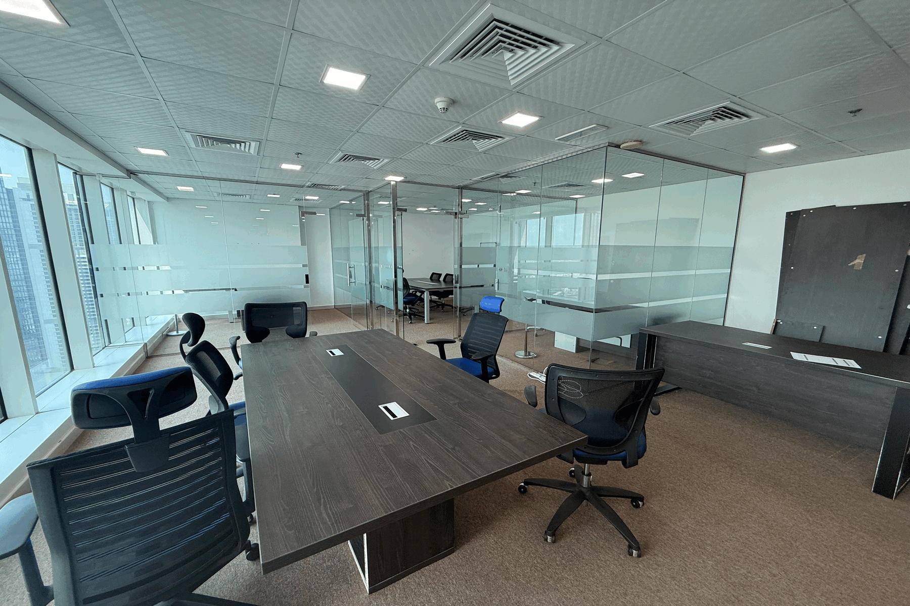 VACANT | HIGH FLOOR | INVESTOR DEAL