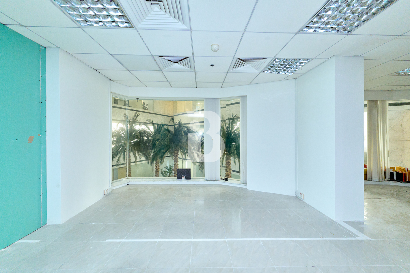 PRIME LOCATION | AMAZING UNIT | CLOSE TO METRO