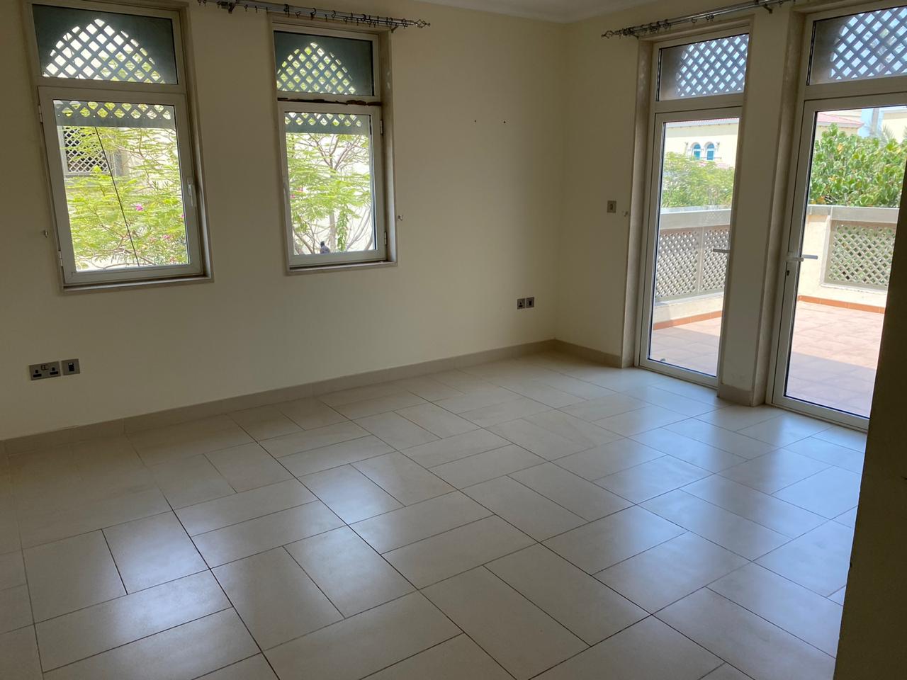 Exclusive | Home Theatre | Close to Park