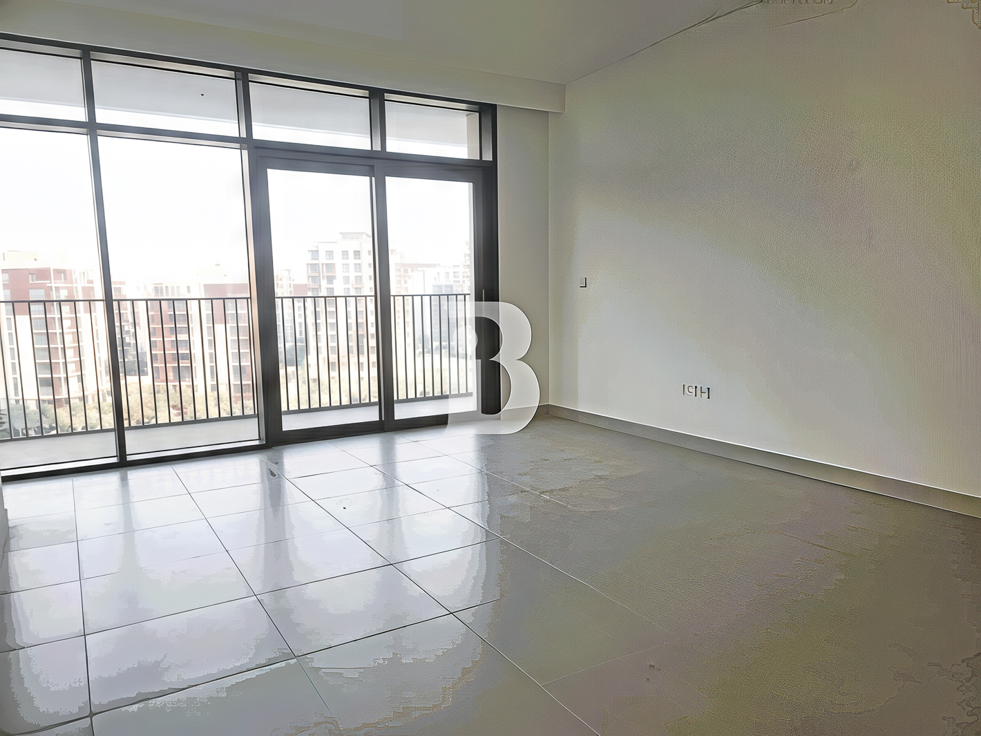 Luxury Living | Canal View | Maids Room