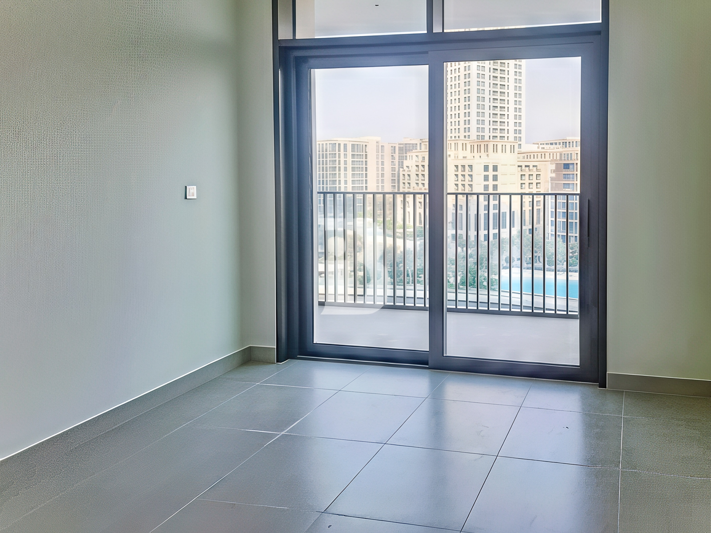Luxury Living | Canal View | Maids Room