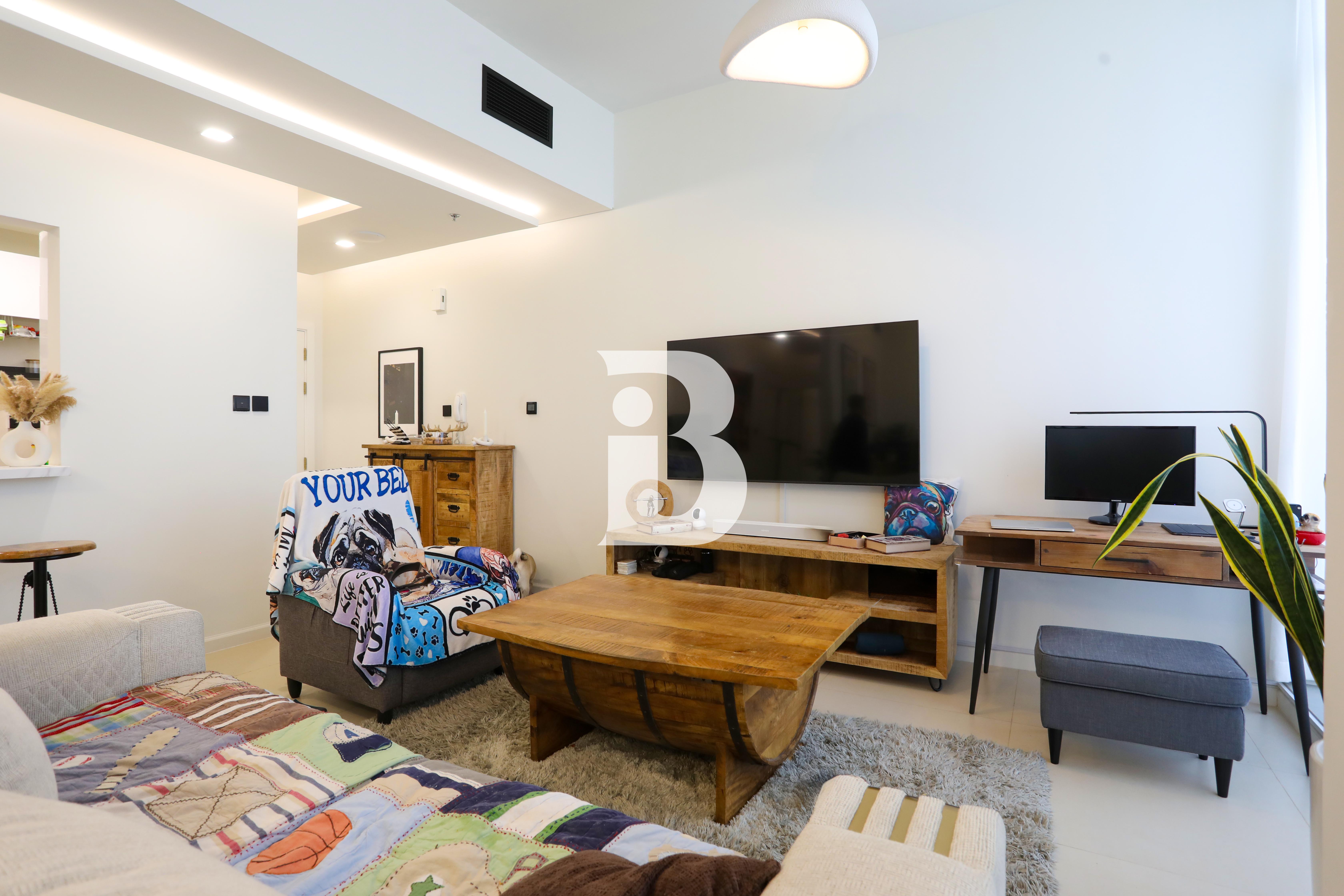 SPACIOUS | 1BED PLUS STUDY | VOT