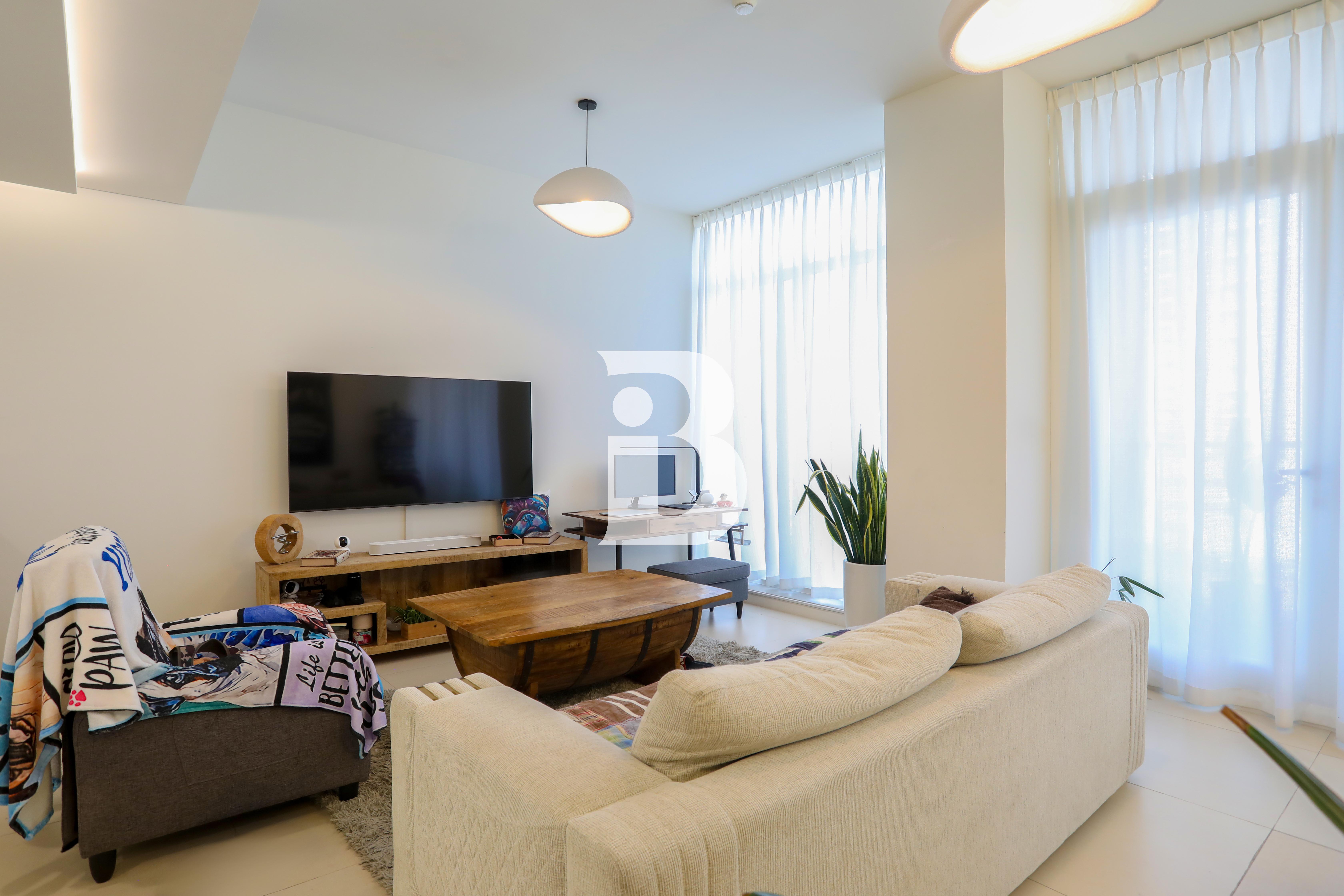 SPACIOUS | 1BED PLUS STUDY | VOT