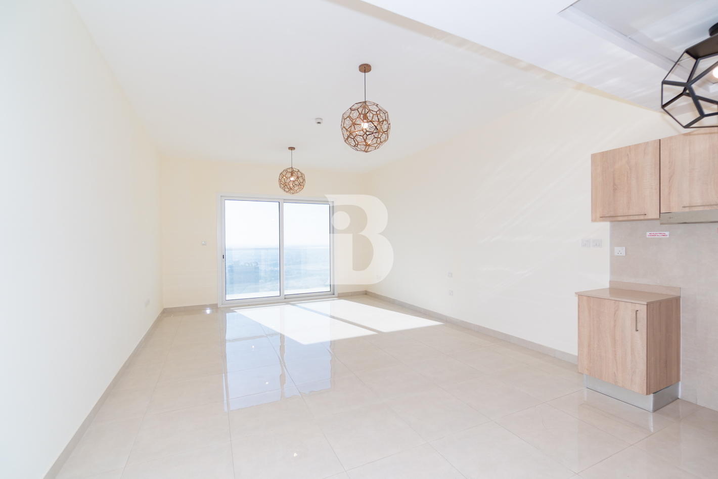 Unfurnished | High Floor  |  Vacant Soon