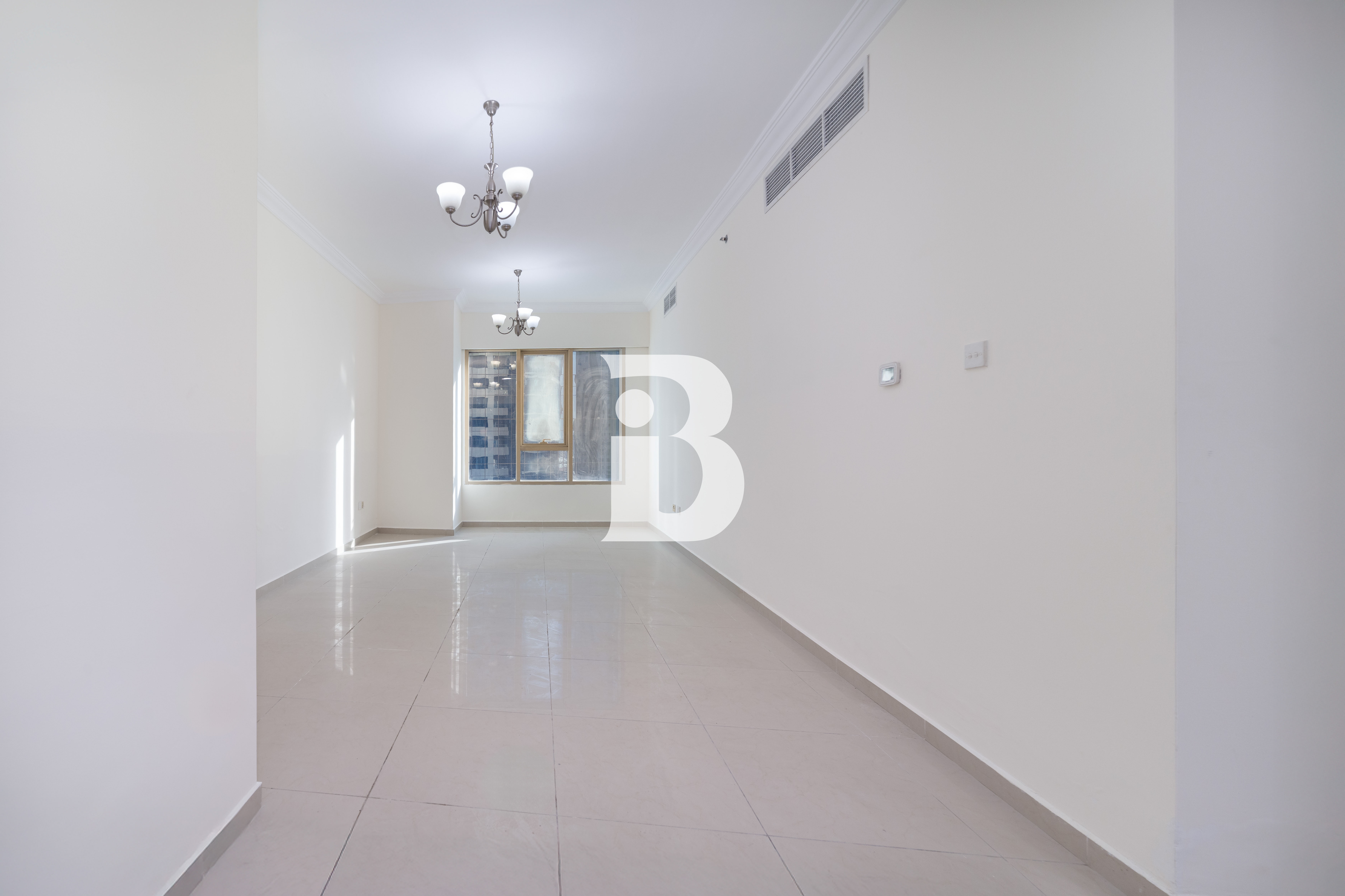 DISTRESS DEAL | HIGH FLOOR| NEAR METRO | NO AGENTS