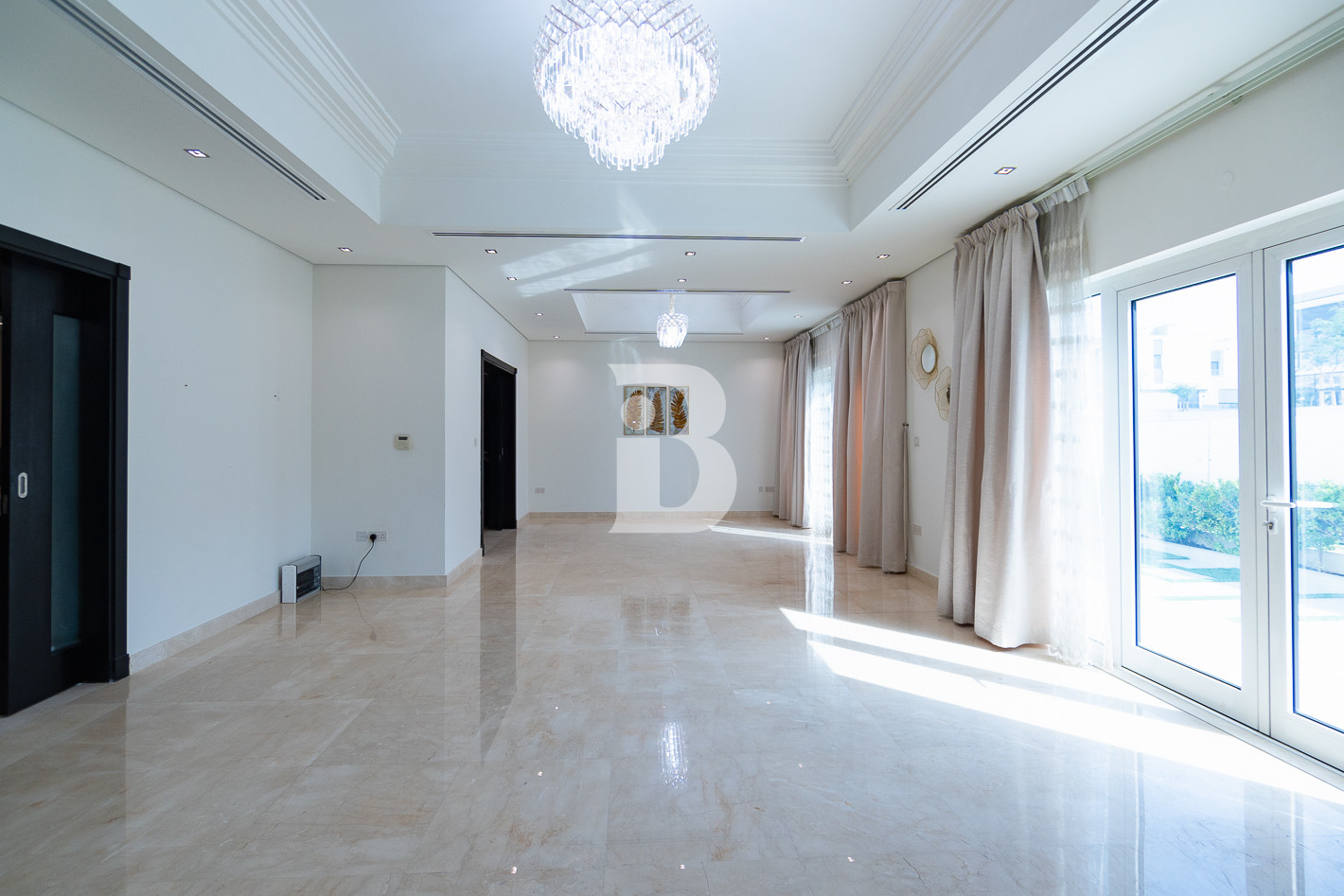 Extended Layout | Pool | Single Row | Vastu