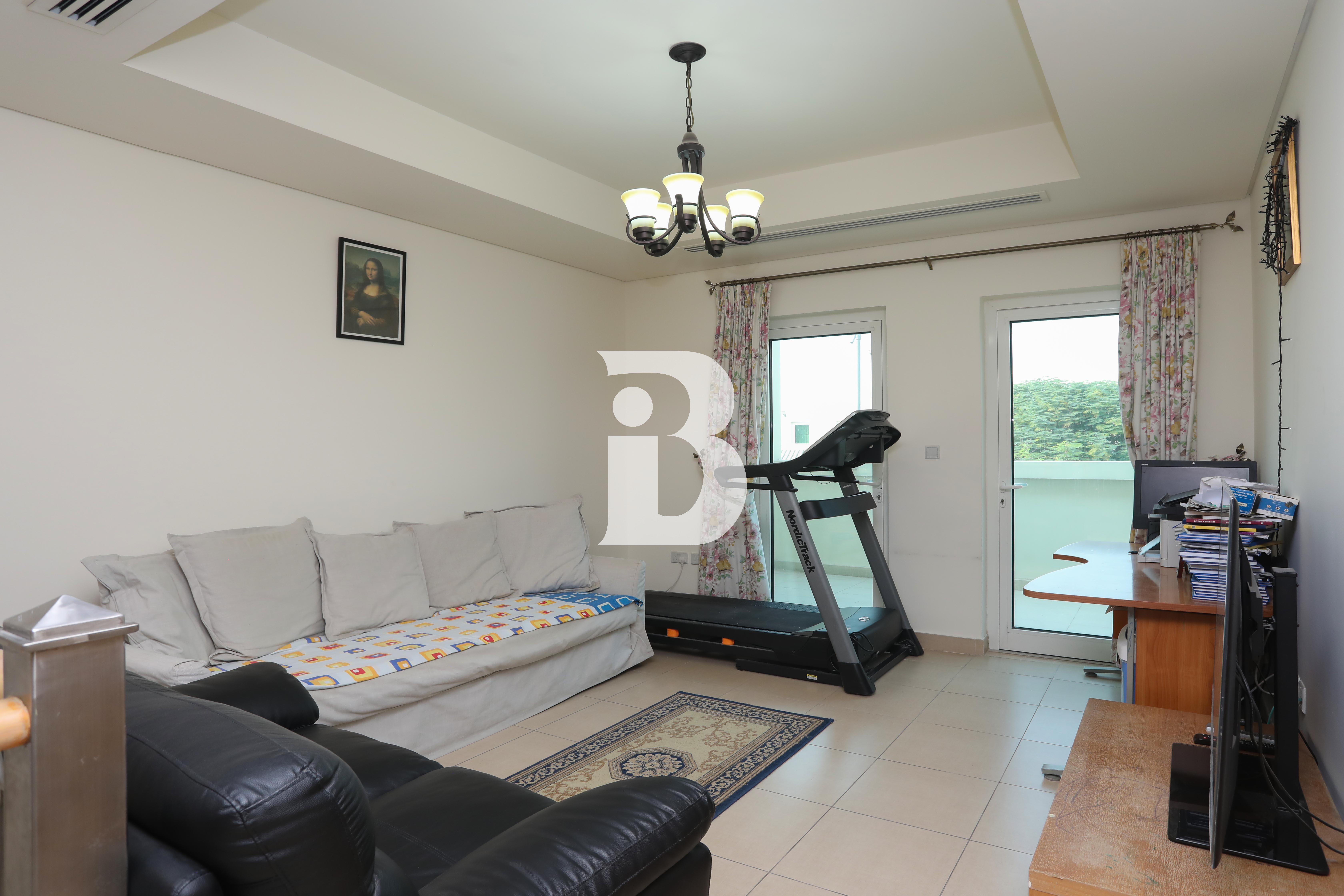 The Only Vastu VOT | Corner | Single row