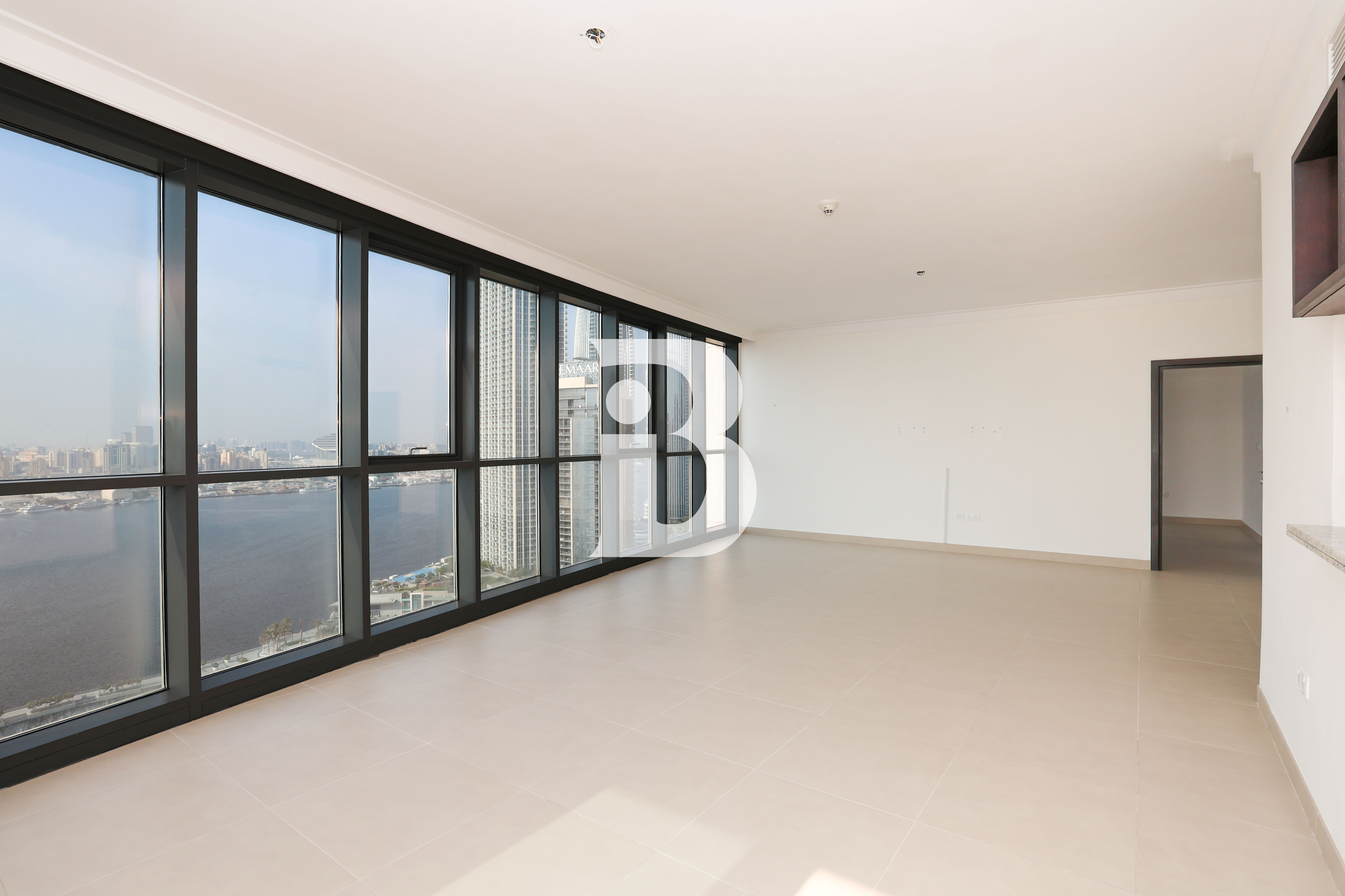 View of the Burj Khalifa | Skyline over the Water