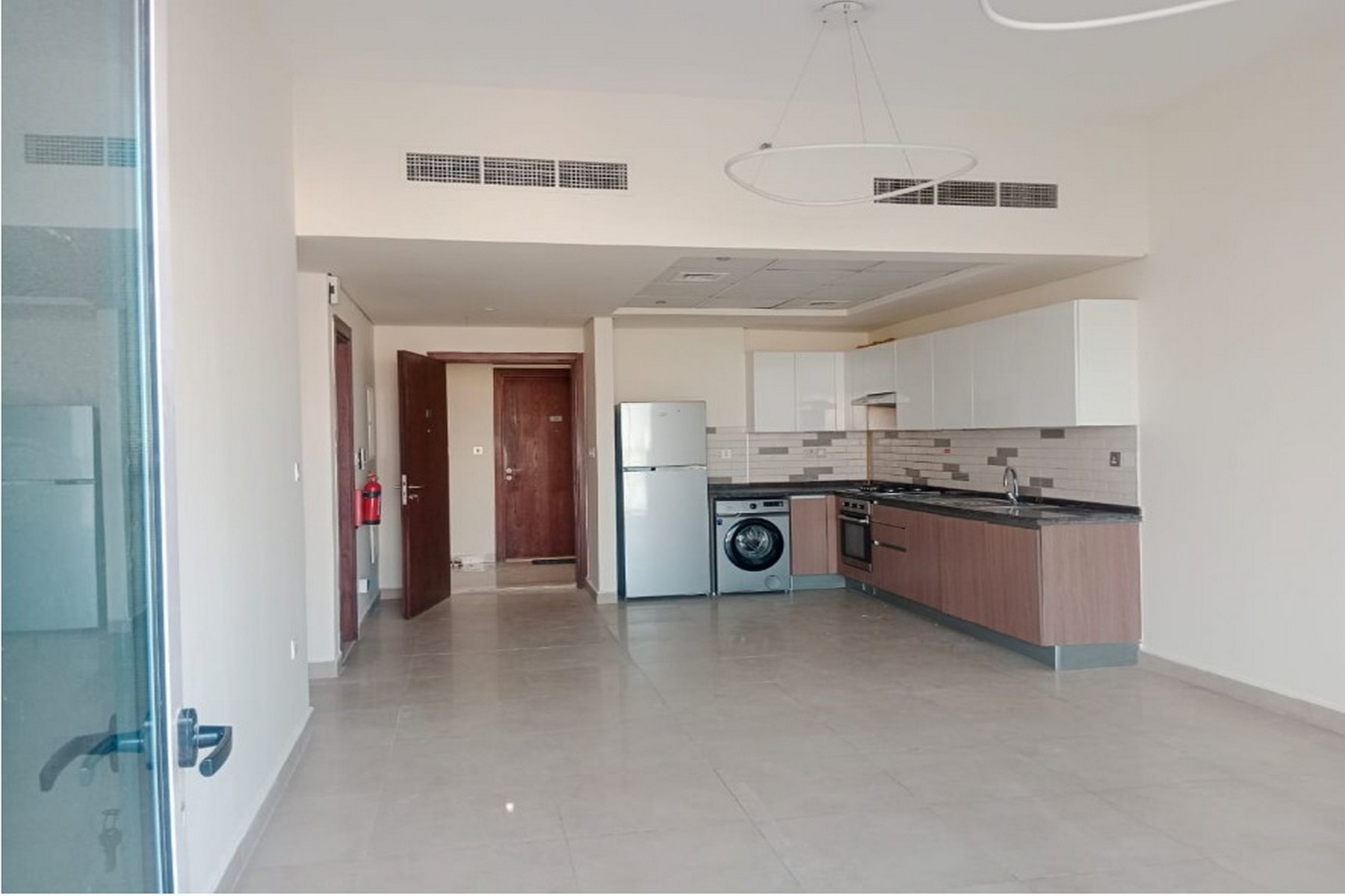 Chiller Free | Well Maintained | Near Metro