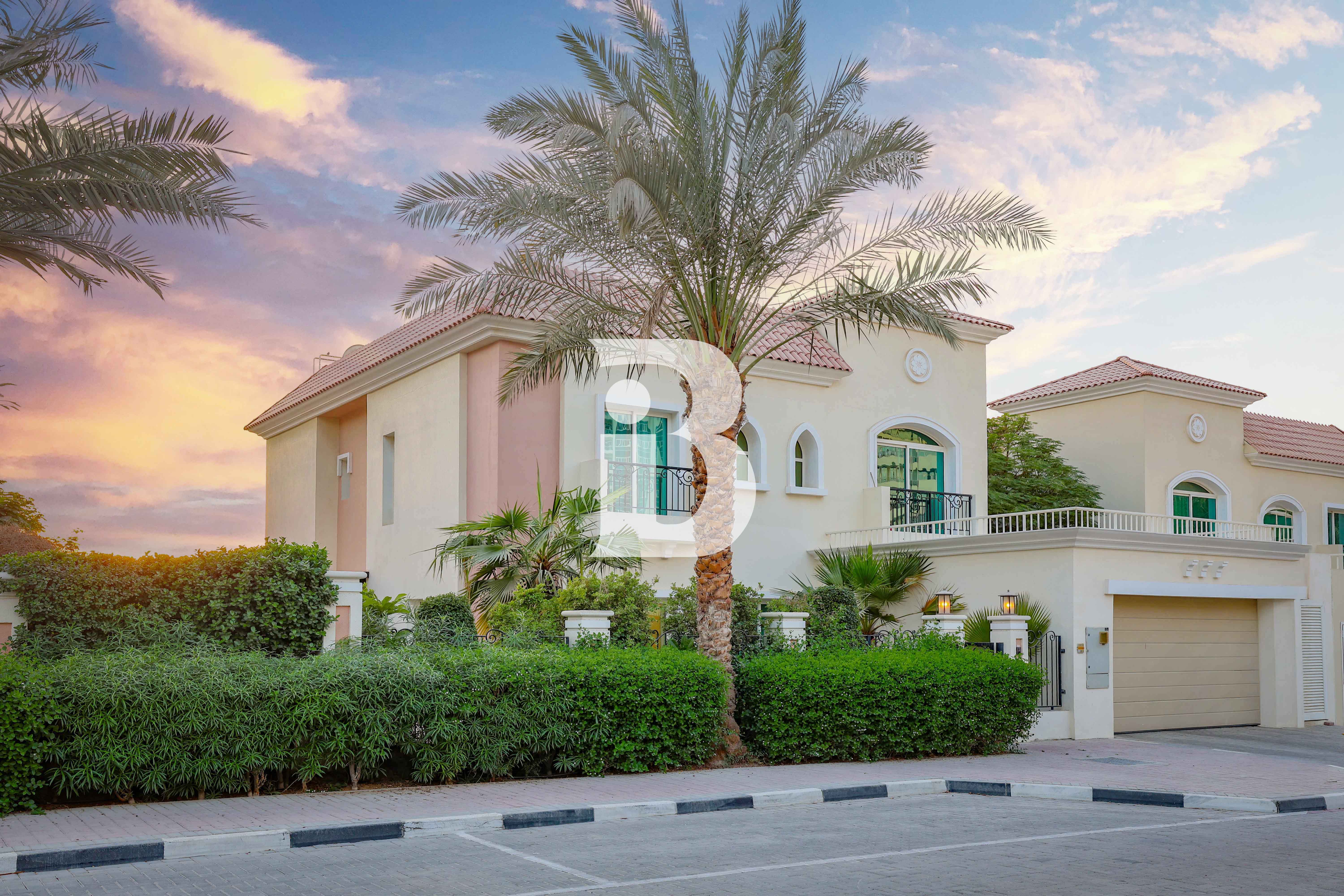 Single Row | Upgraded| Private Pool | VOT