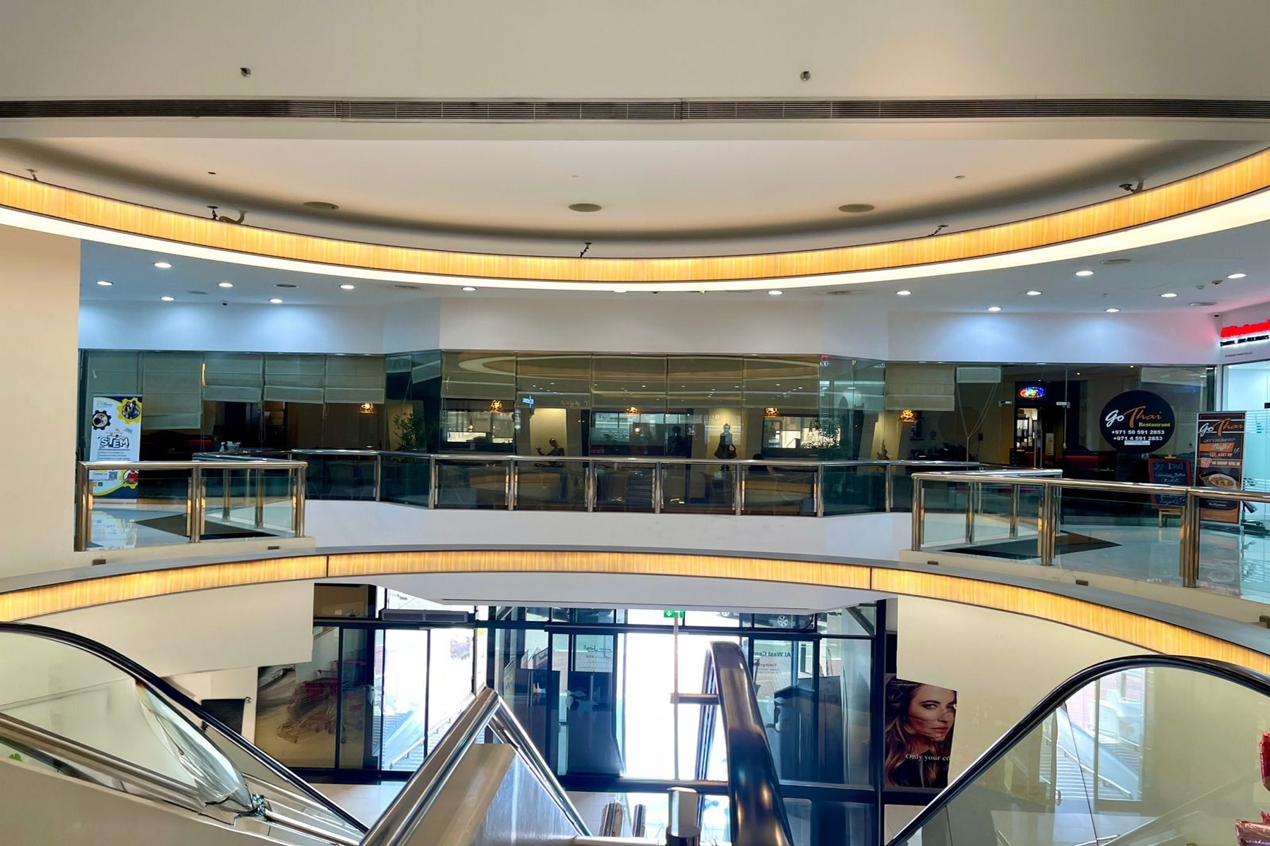 Prime Shop l Best Location l Near Metro