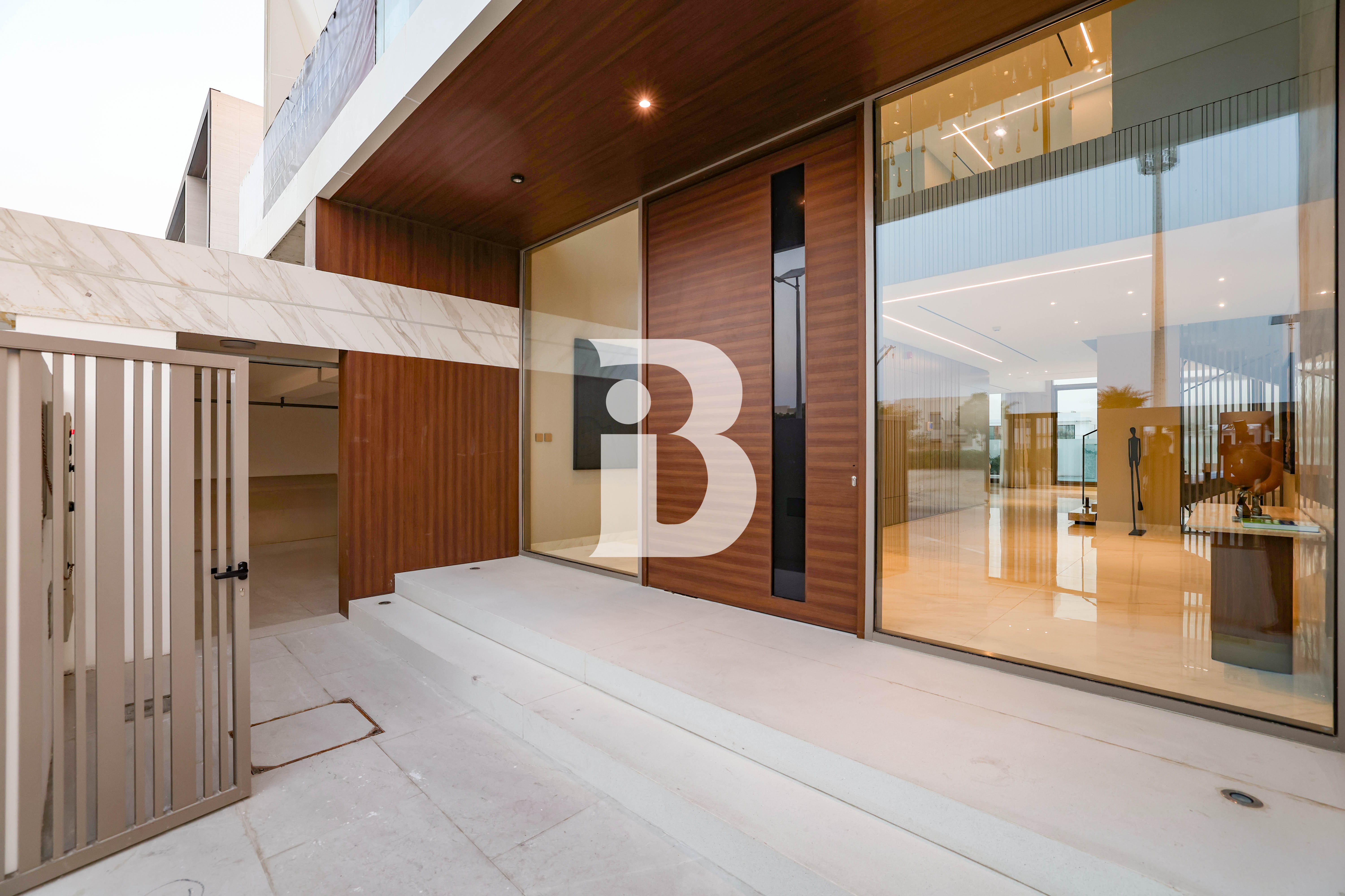 VASTU | Great Location | Huge Garden |Driver Room