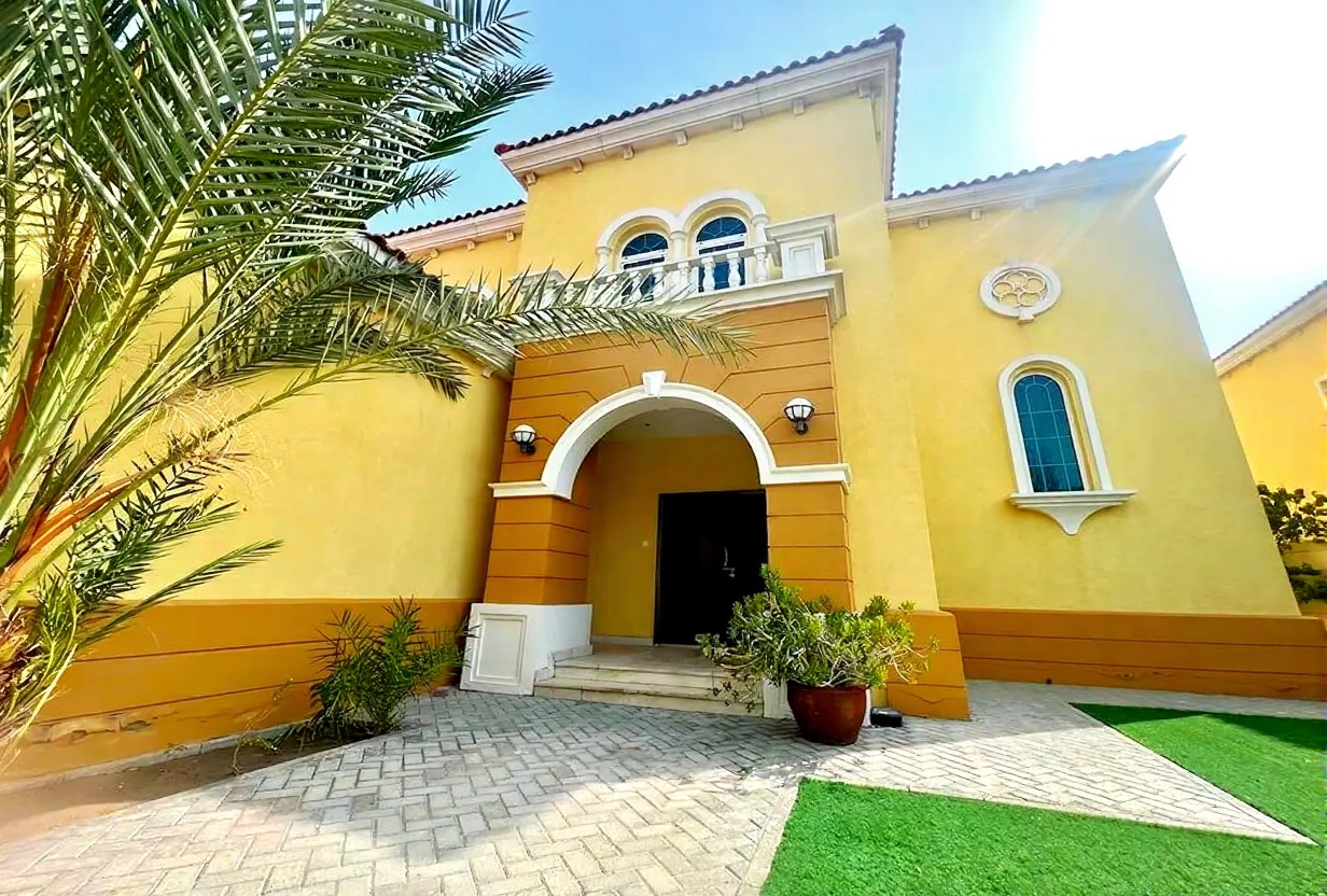 Vastu | Corner Villa | 3 BR | Lowest Rent